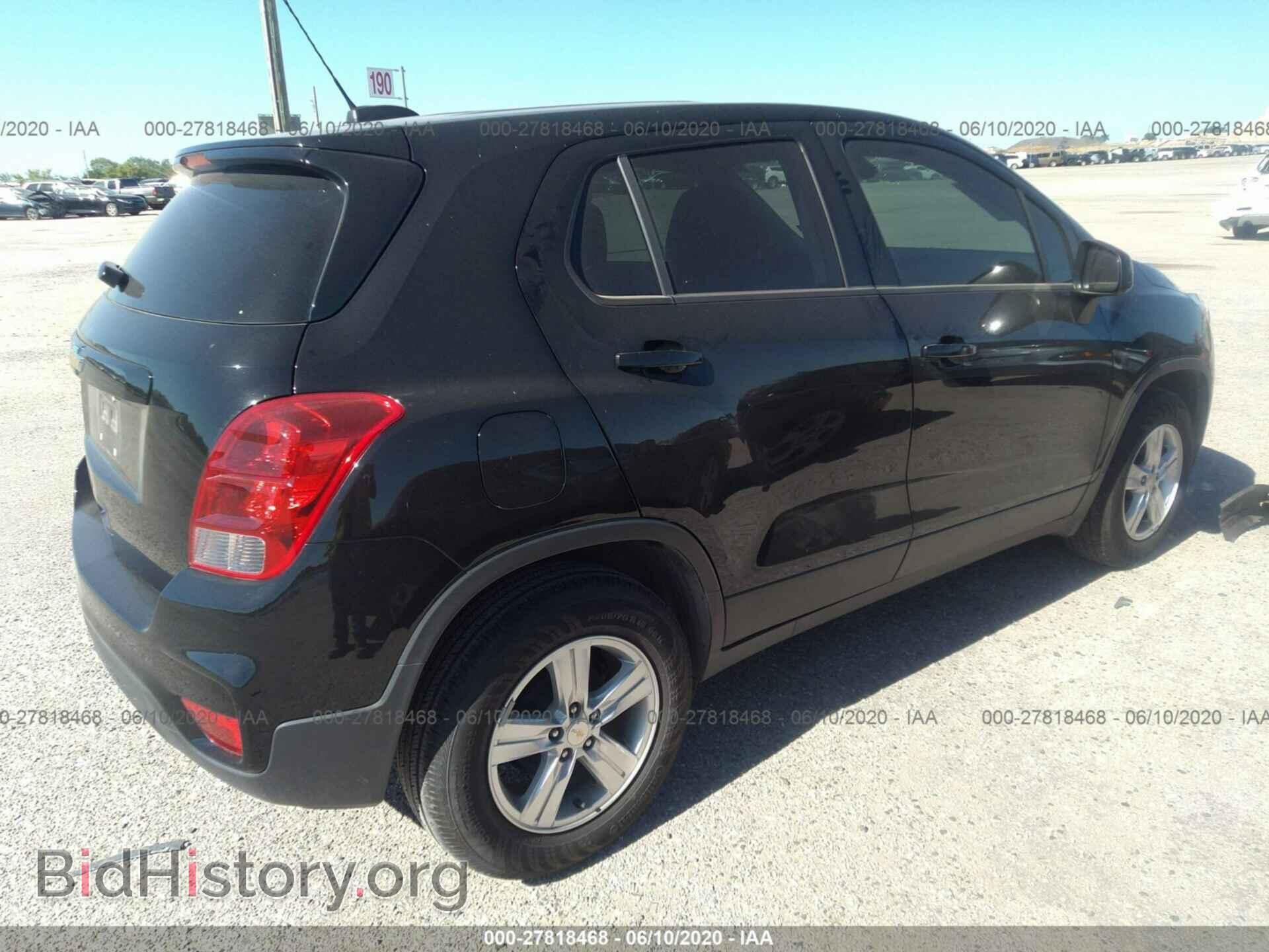 2019 CHEVROLET TRAX - VIN: 3GNCJKSB3KL249894 - Фото 4