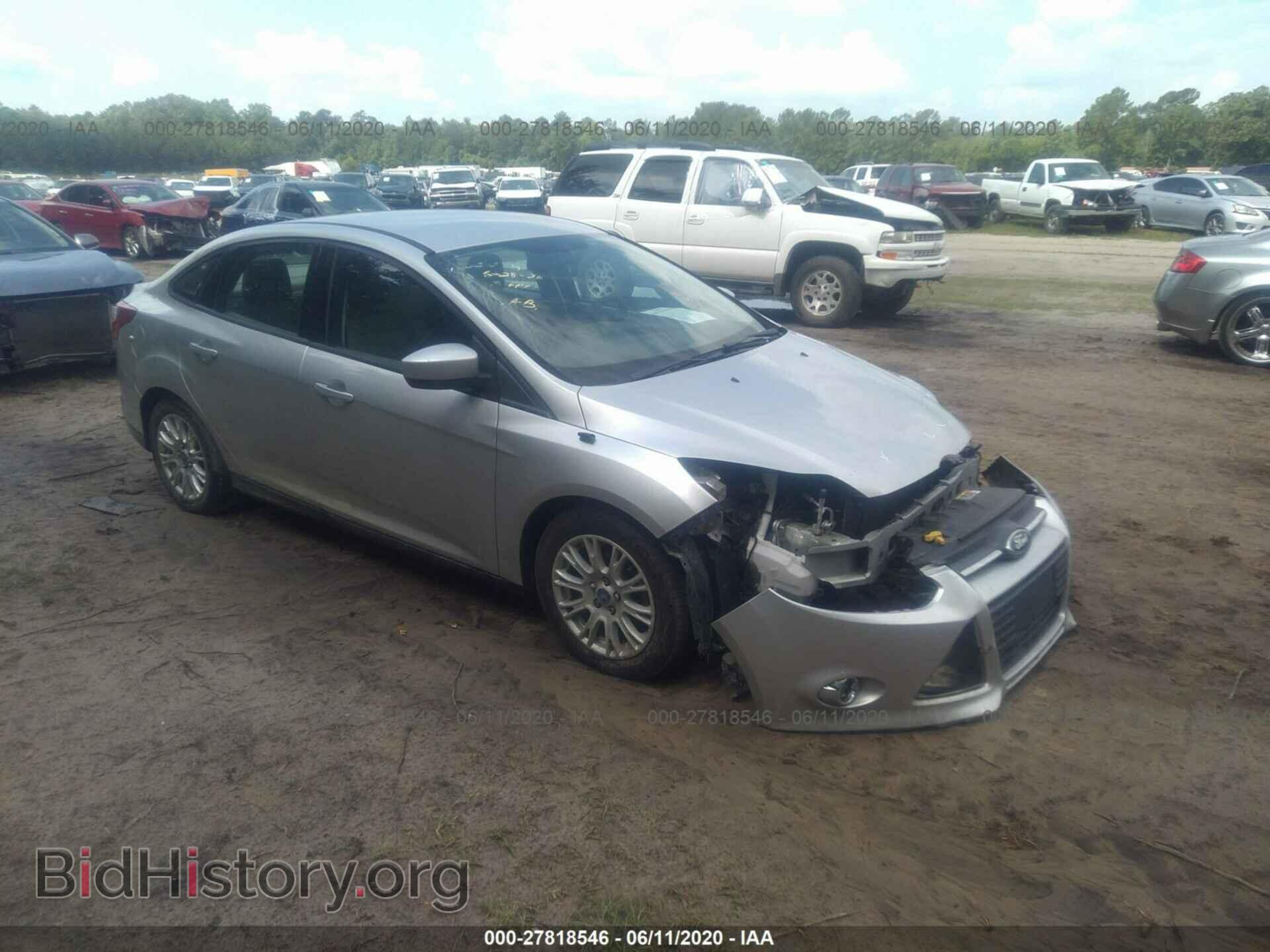 Photo 1FAHP3F2XCL115593 - FORD FOCUS 2012