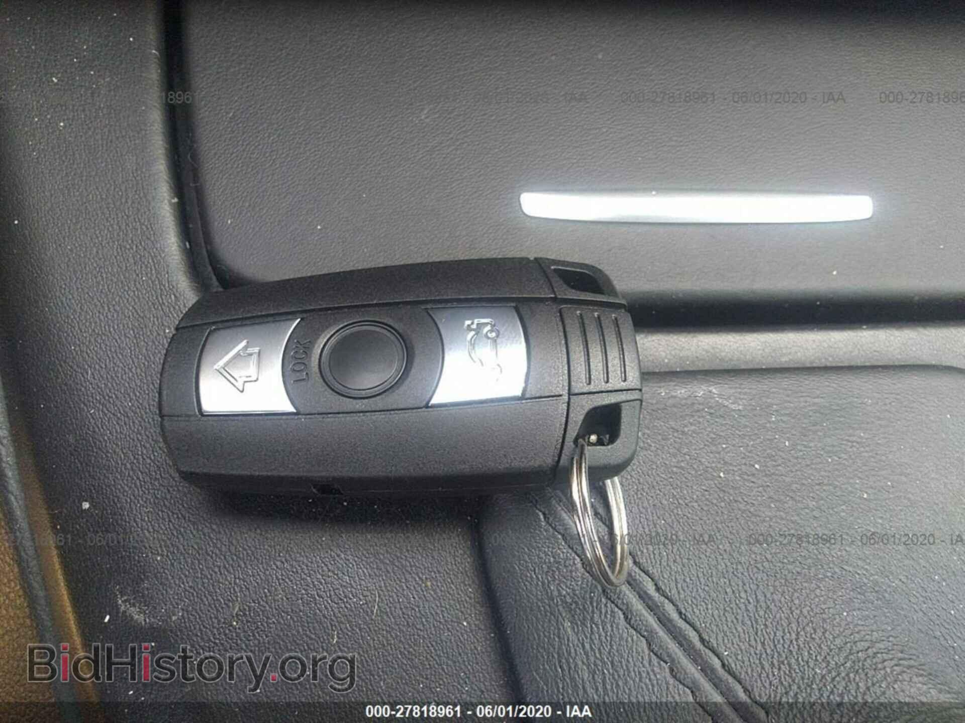 2010 BMW M3 - VIN: WBSWD9C59AP363442 - Фото 11