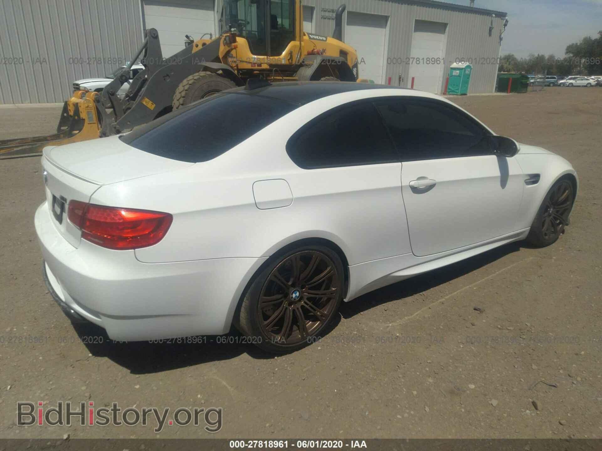 2010 BMW M3 - VIN: WBSWD9C59AP363442 - Фото 4