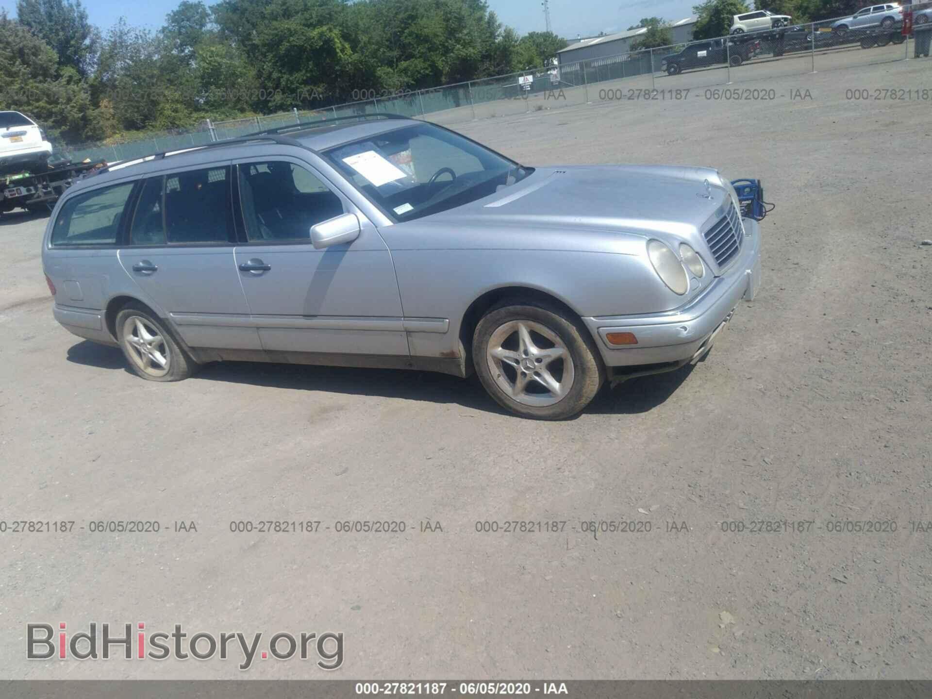 Photo WDBJH82F2XX014236 - MERCEDES-BENZ E 1999