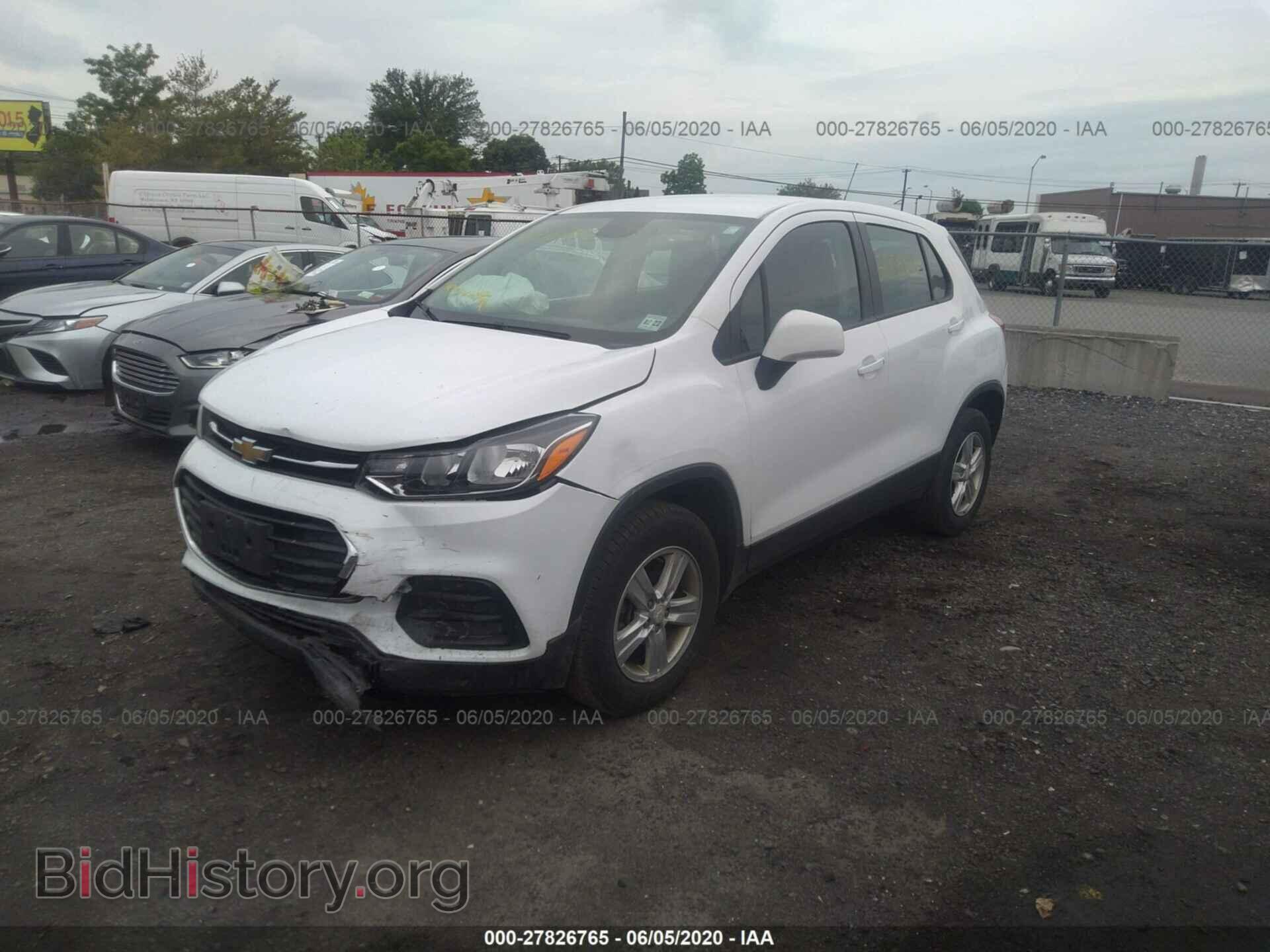2017 CHEVROLET TRAX - VIN: 3GNCJNSB7HL213457 - Фото 2