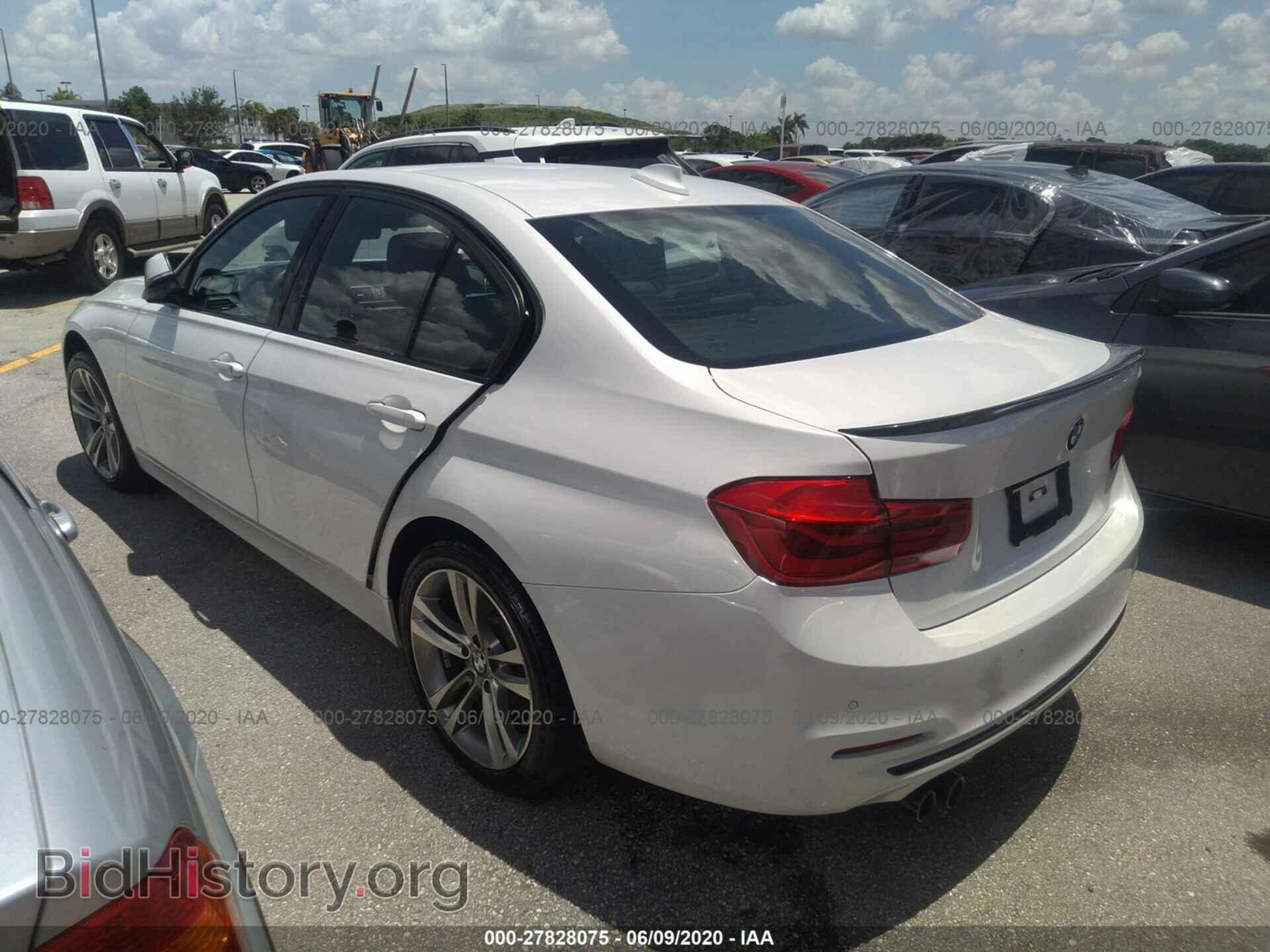 2018 BMW 330 - VIN: WBA8B9C55JEE81358 - Фото 3