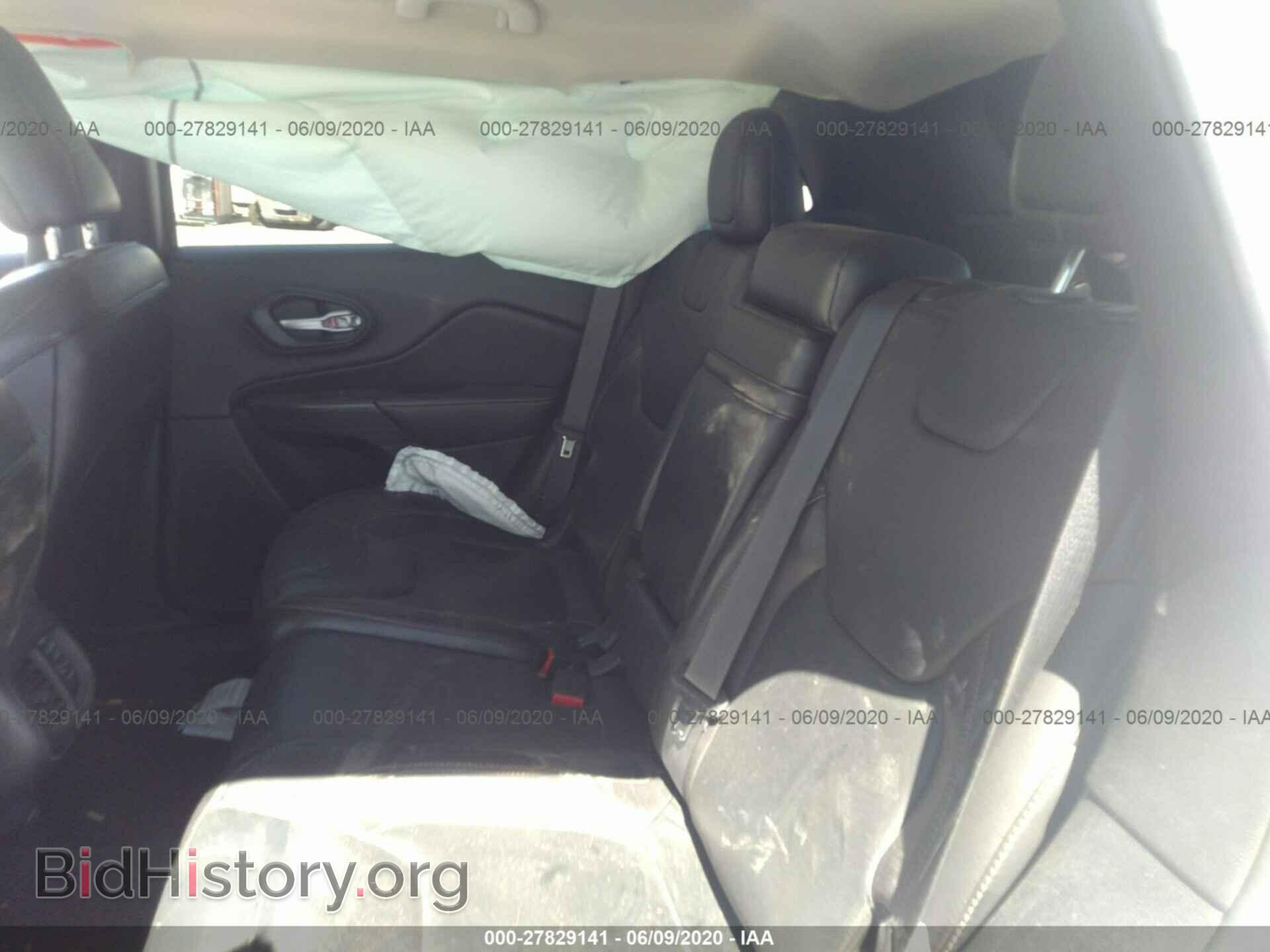 2016 JEEP CHEROKEE - VIN: 1C4PJLDB0GW329068 - Photo 8