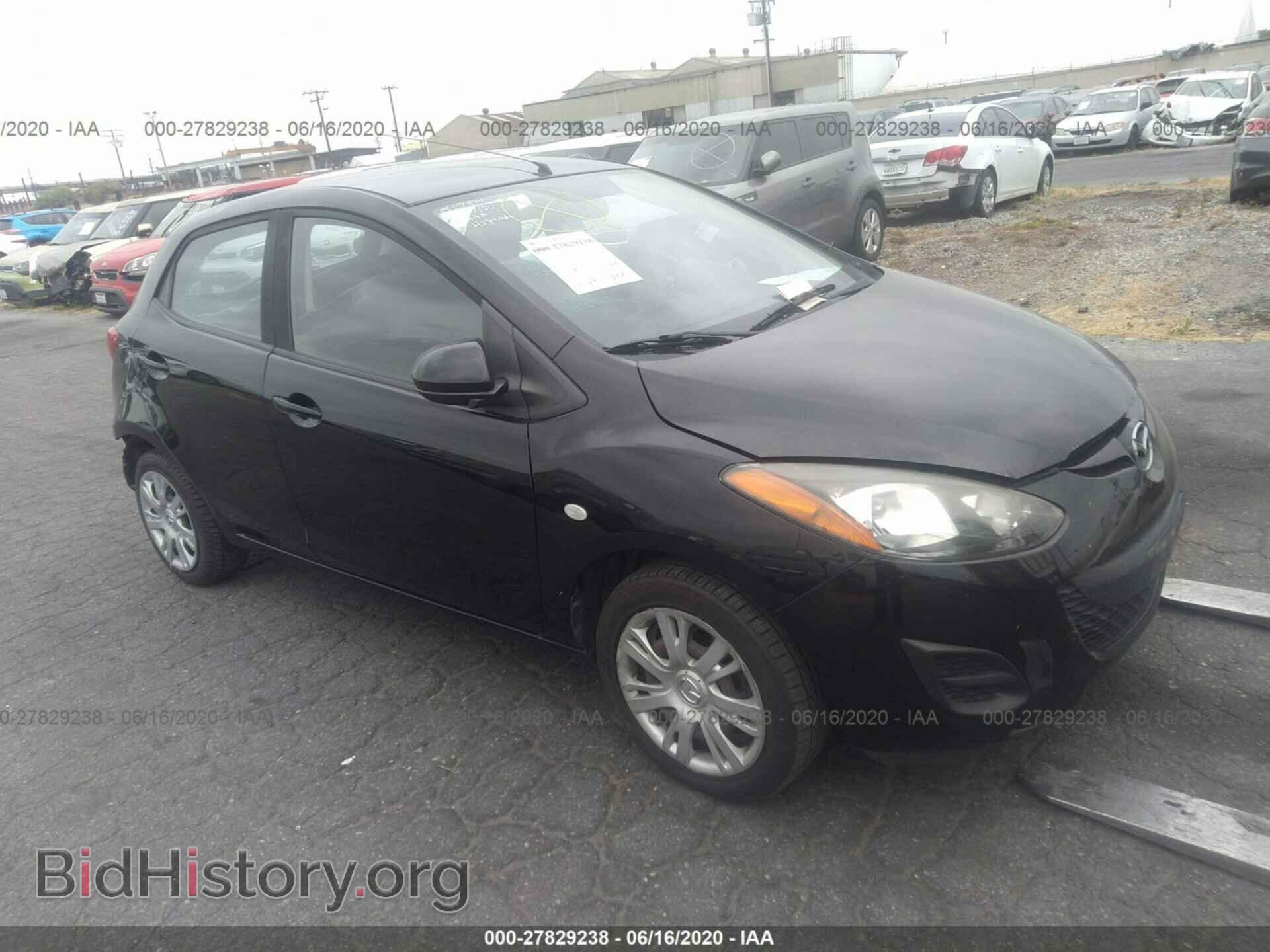 Photo  - MAZDA MAZDA2 2013