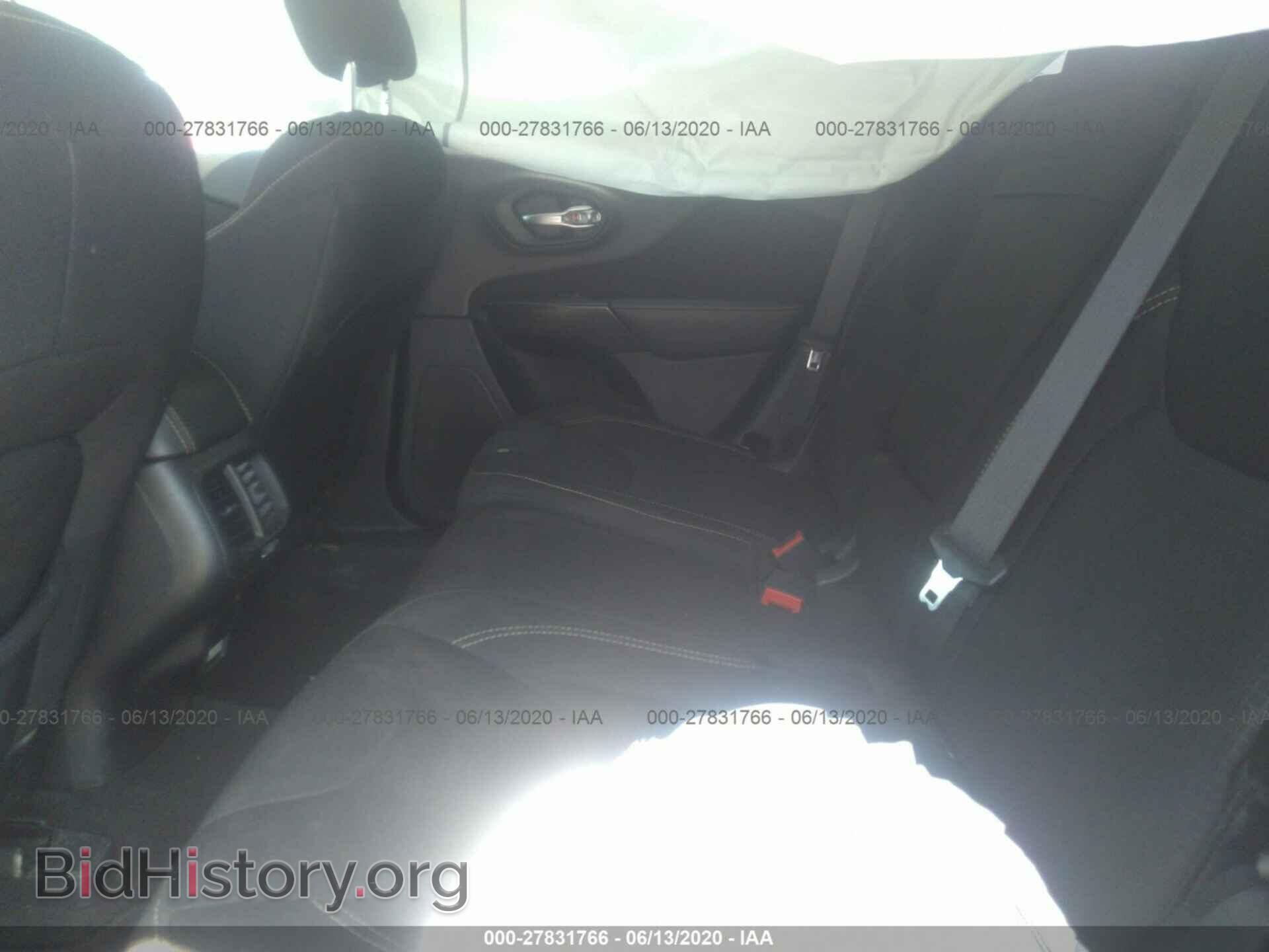 2017 JEEP CHEROKEE - VIN: 1C4PJLCB2HW548908 - Фото 8