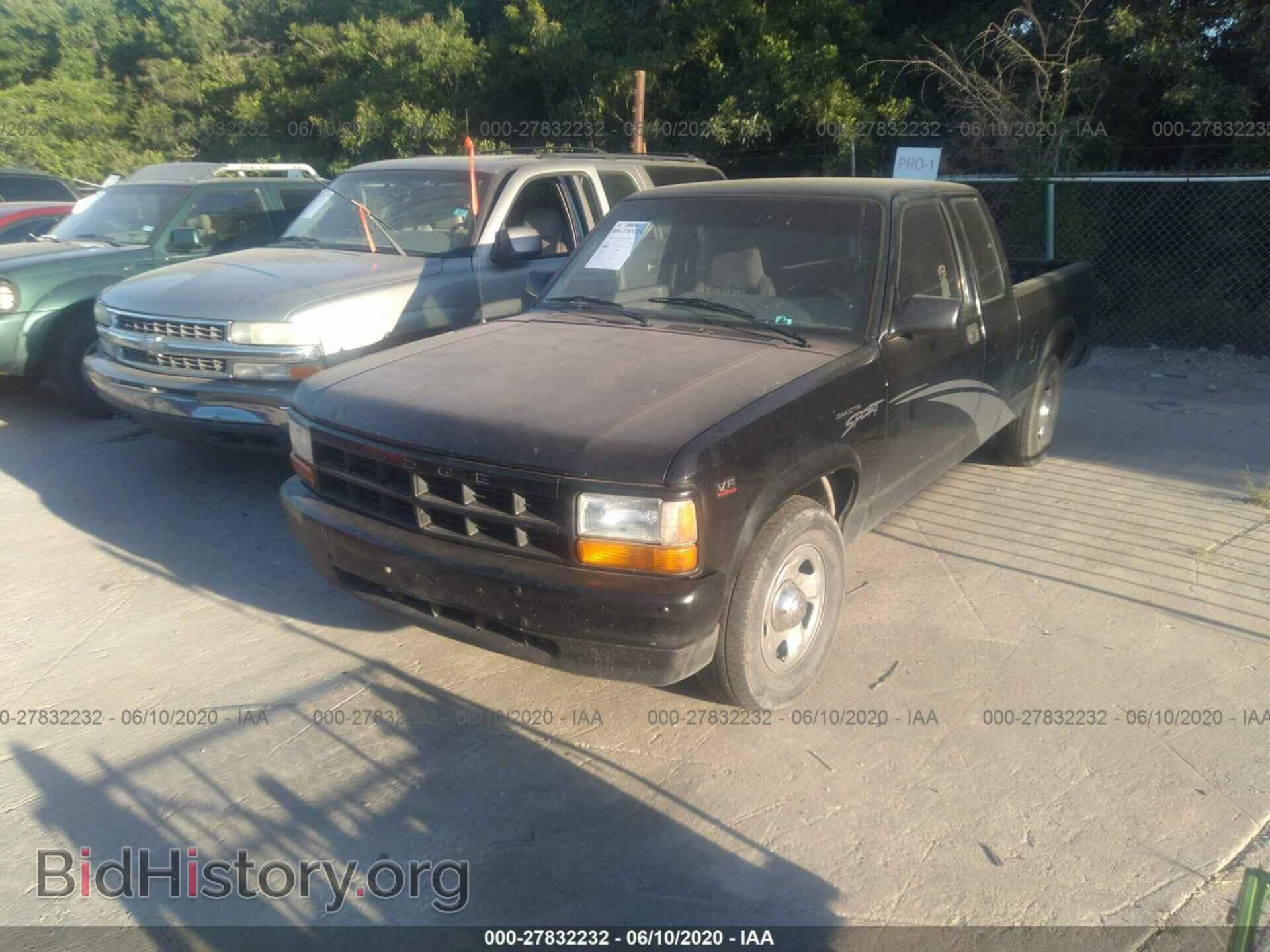 1996 DODGE DAKOTA - VIN: 1B7GL23X1TS598439 - Фото 2