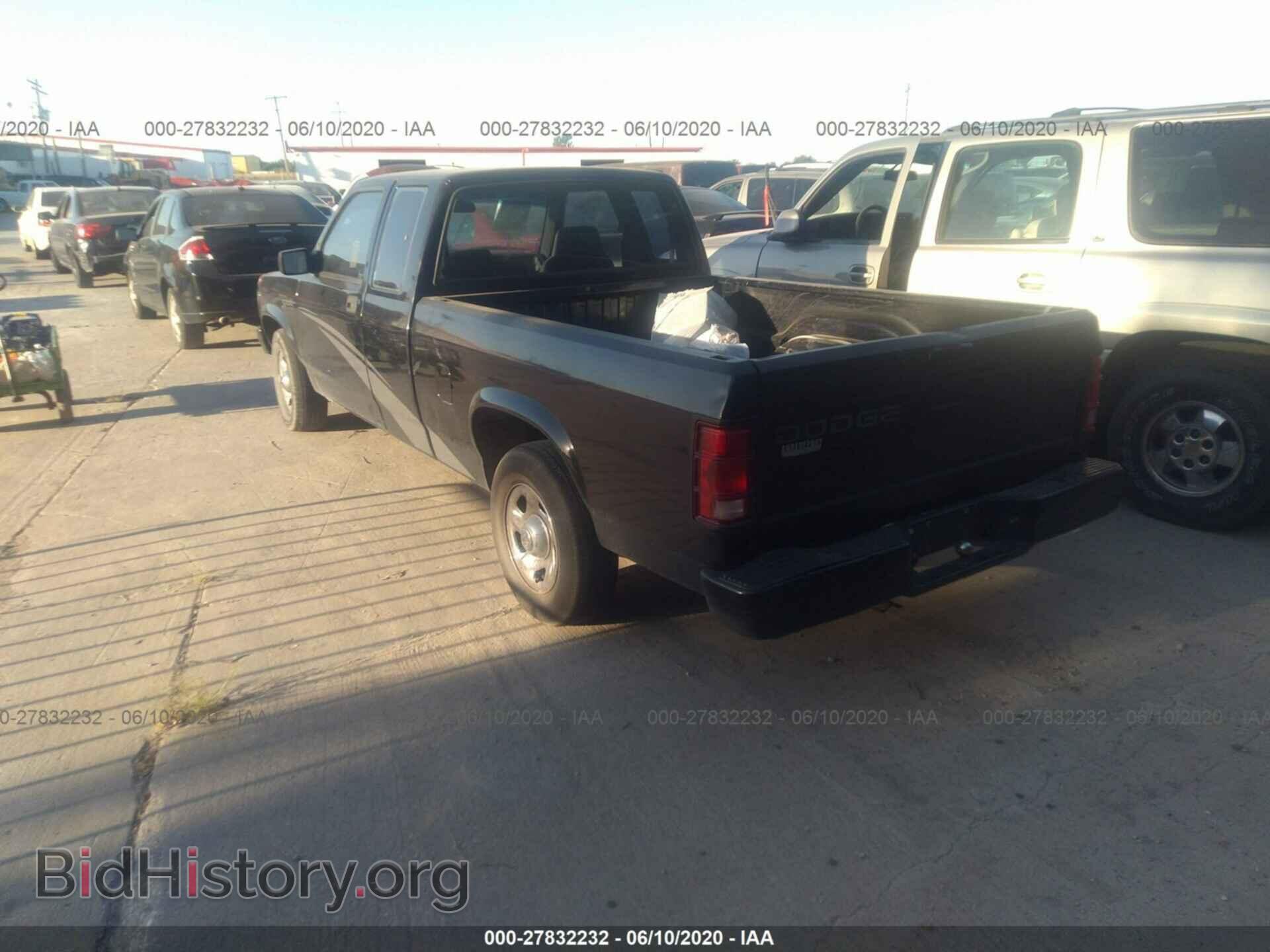 1996 DODGE DAKOTA - VIN: 1B7GL23X1TS598439 - Фото 3