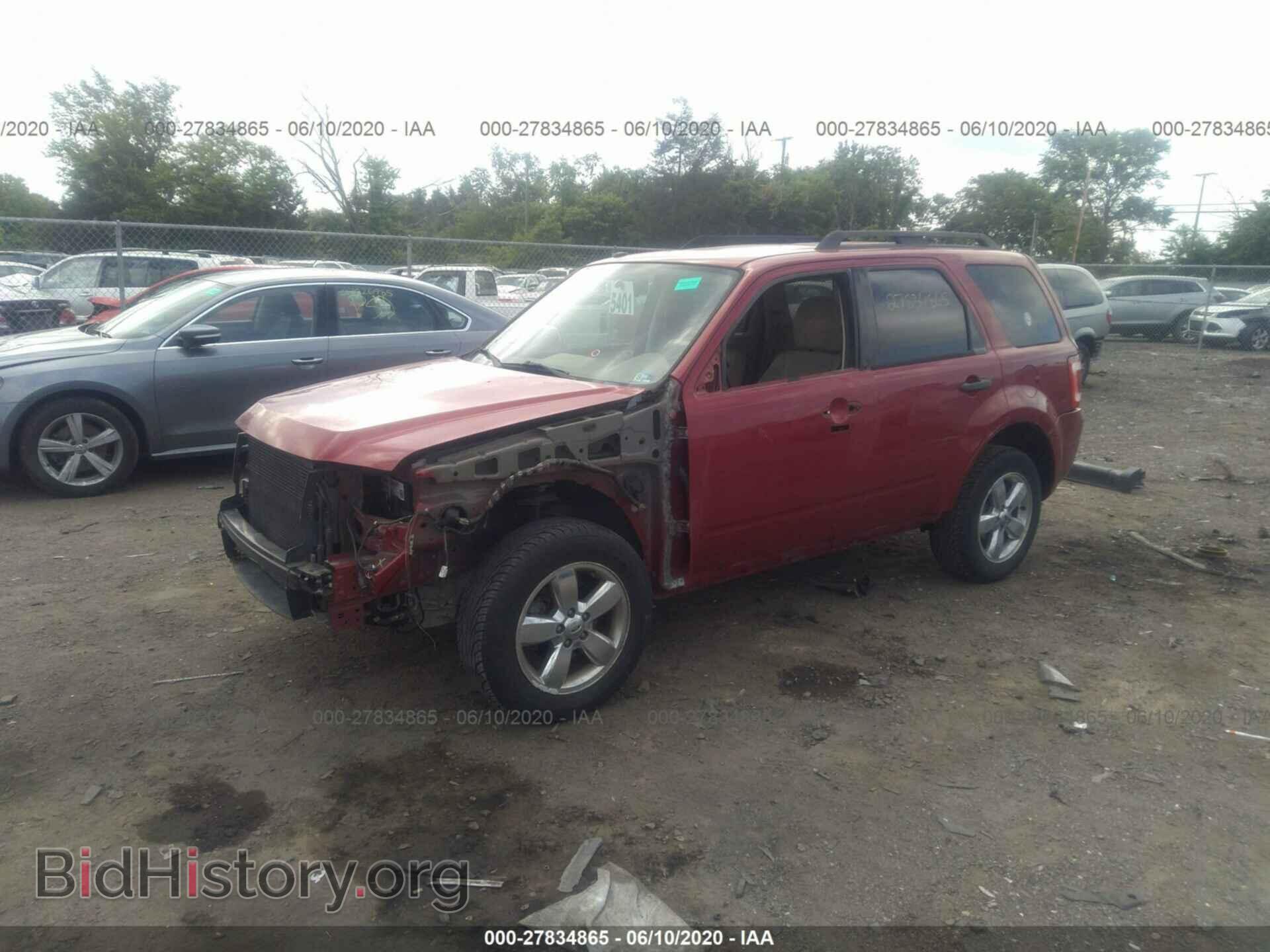 2011 FORD ESCAPE - VIN: 1FMCU0DG2BKA72765 - Фото 2