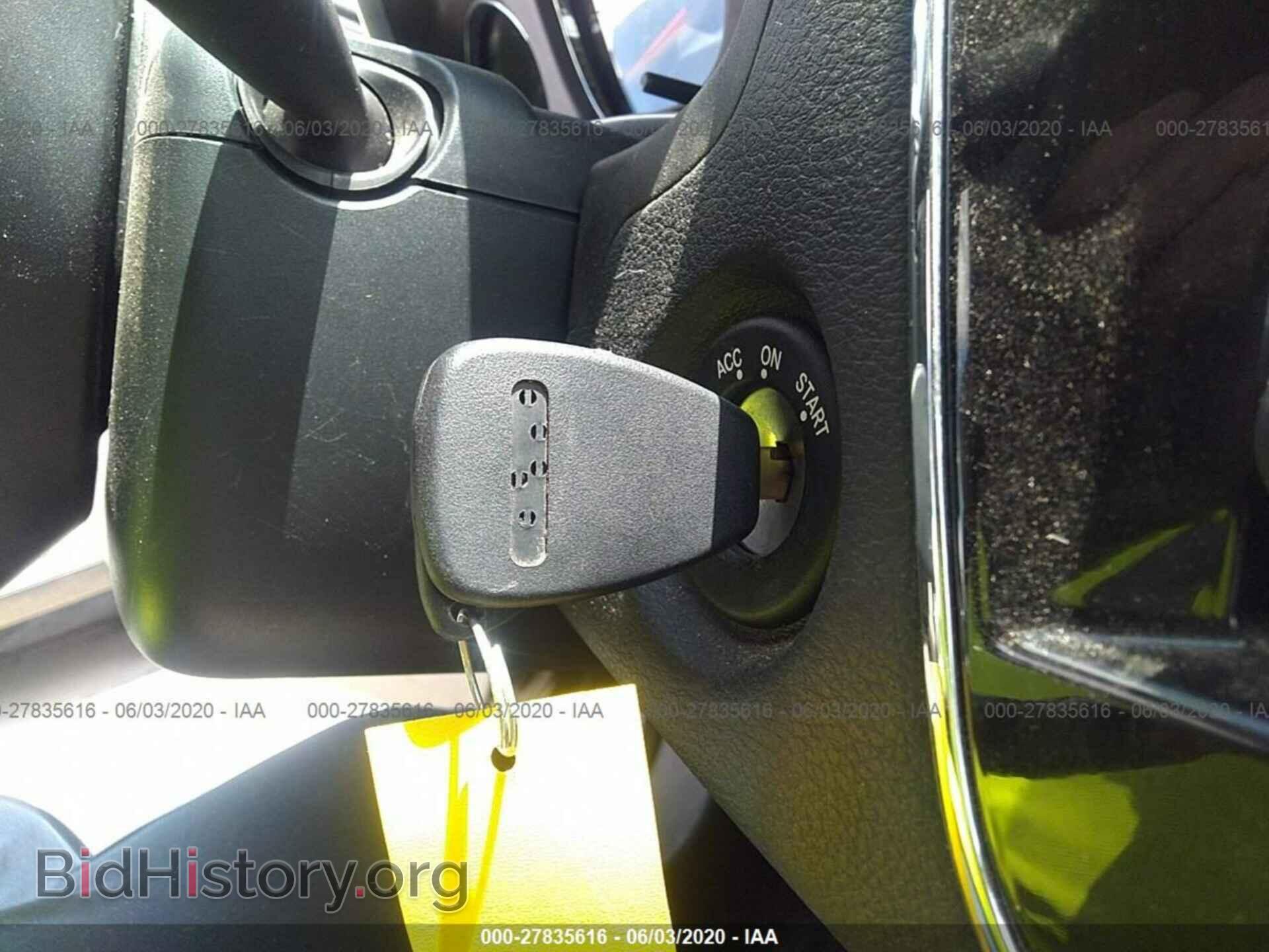 2011 CHRYSLER 200 - VIN: 1C3BC2FB8BN531221 - Photo 11