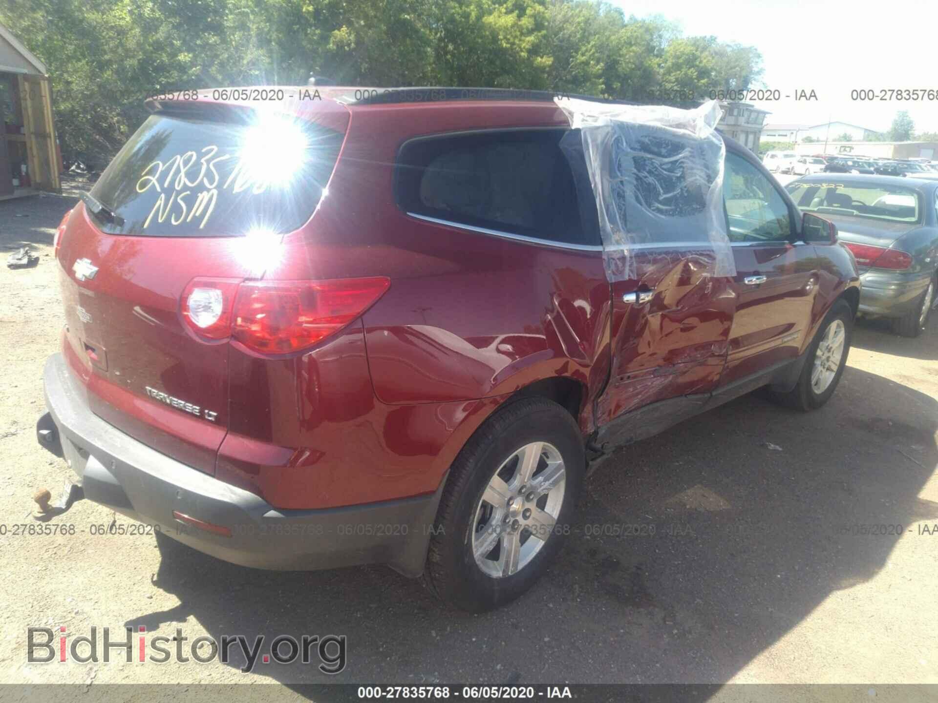 2009 CHEVROLET TRAVERSE - VIN: 1GNEV23D99S174482 - Фото 4