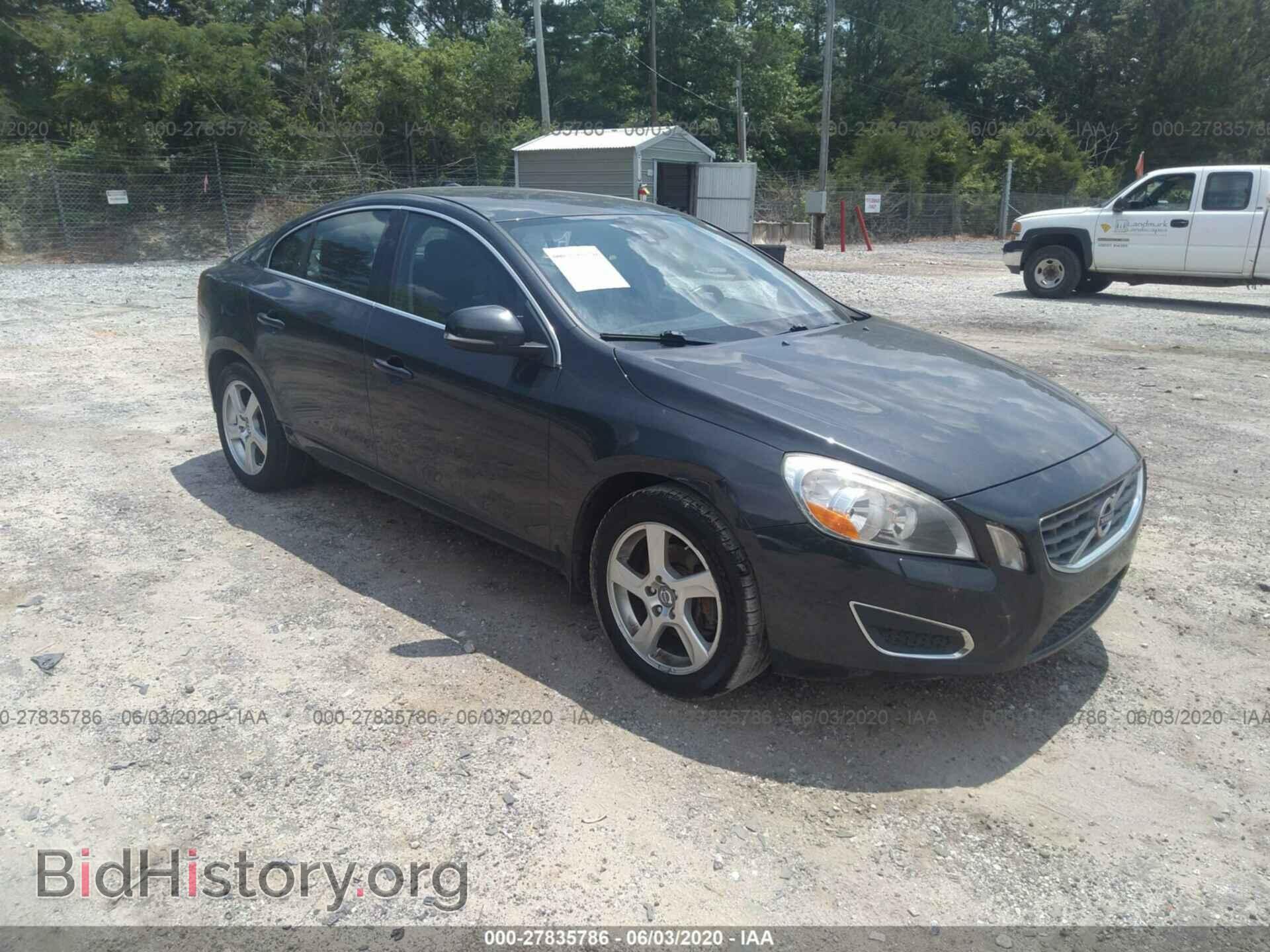 Photo YV1622FS1C2127433 - VOLVO S60 2012