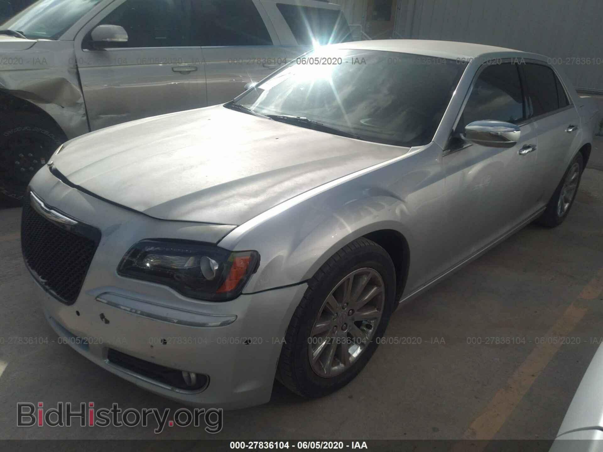 2012 CHRYSLER 300 - VIN: 2C3CCACG0CH113230 - Фото 2