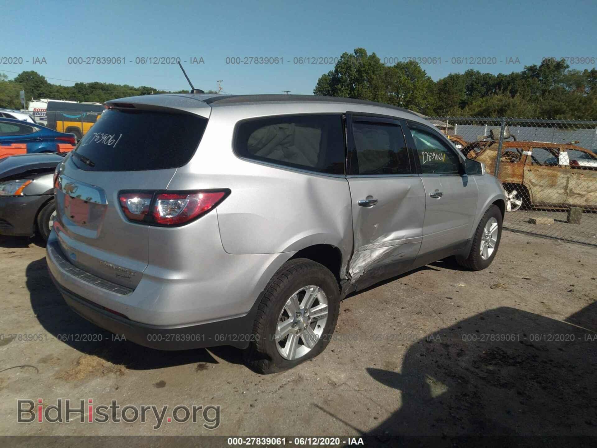 2014 CHEVROLET TRAVERSE - VIN: 1GNKVHKD7EJ246027 - Фото 4