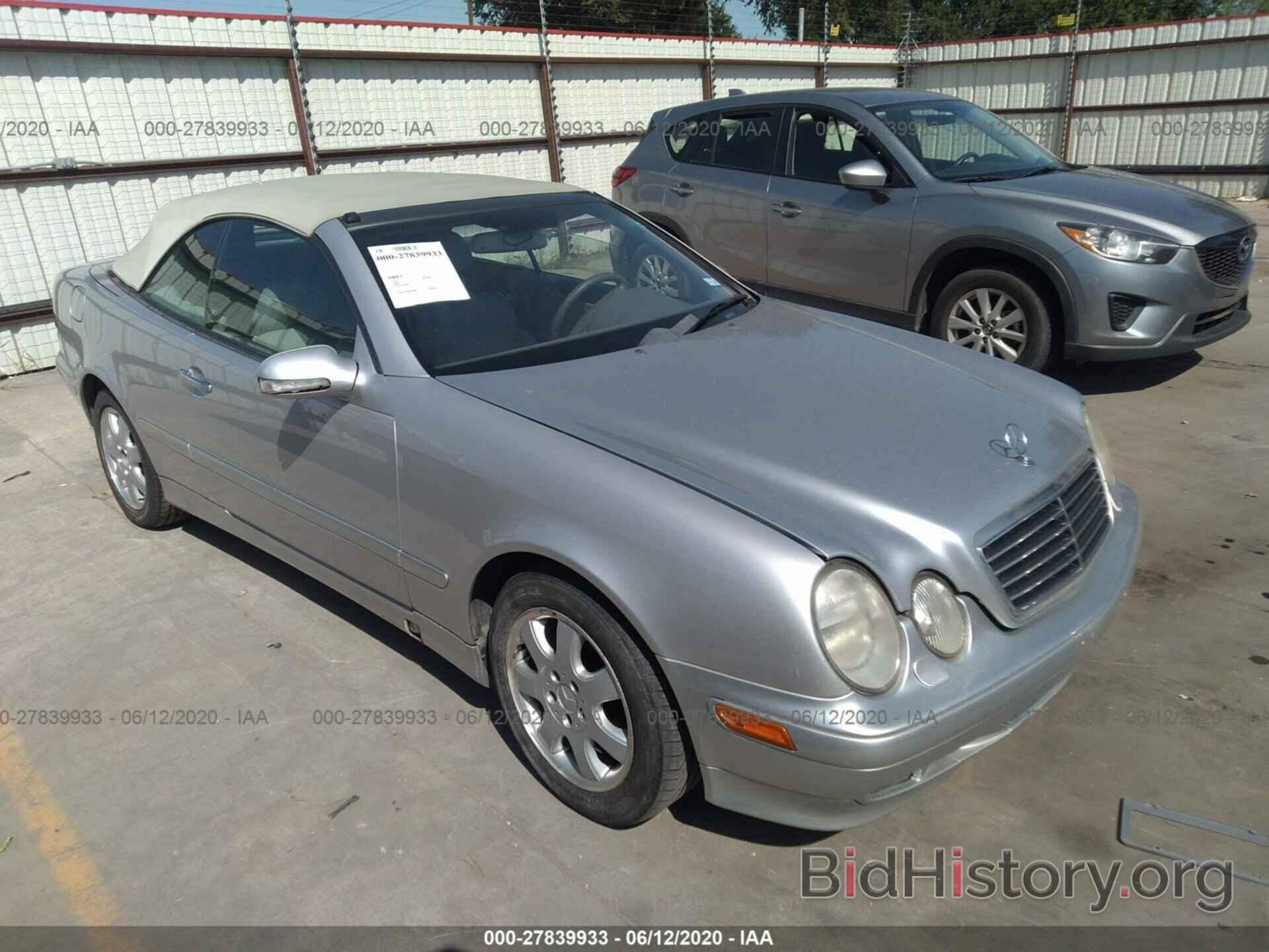 Photo WDBLK65G7YT035868 - MERCEDES-BENZ CLK 2000