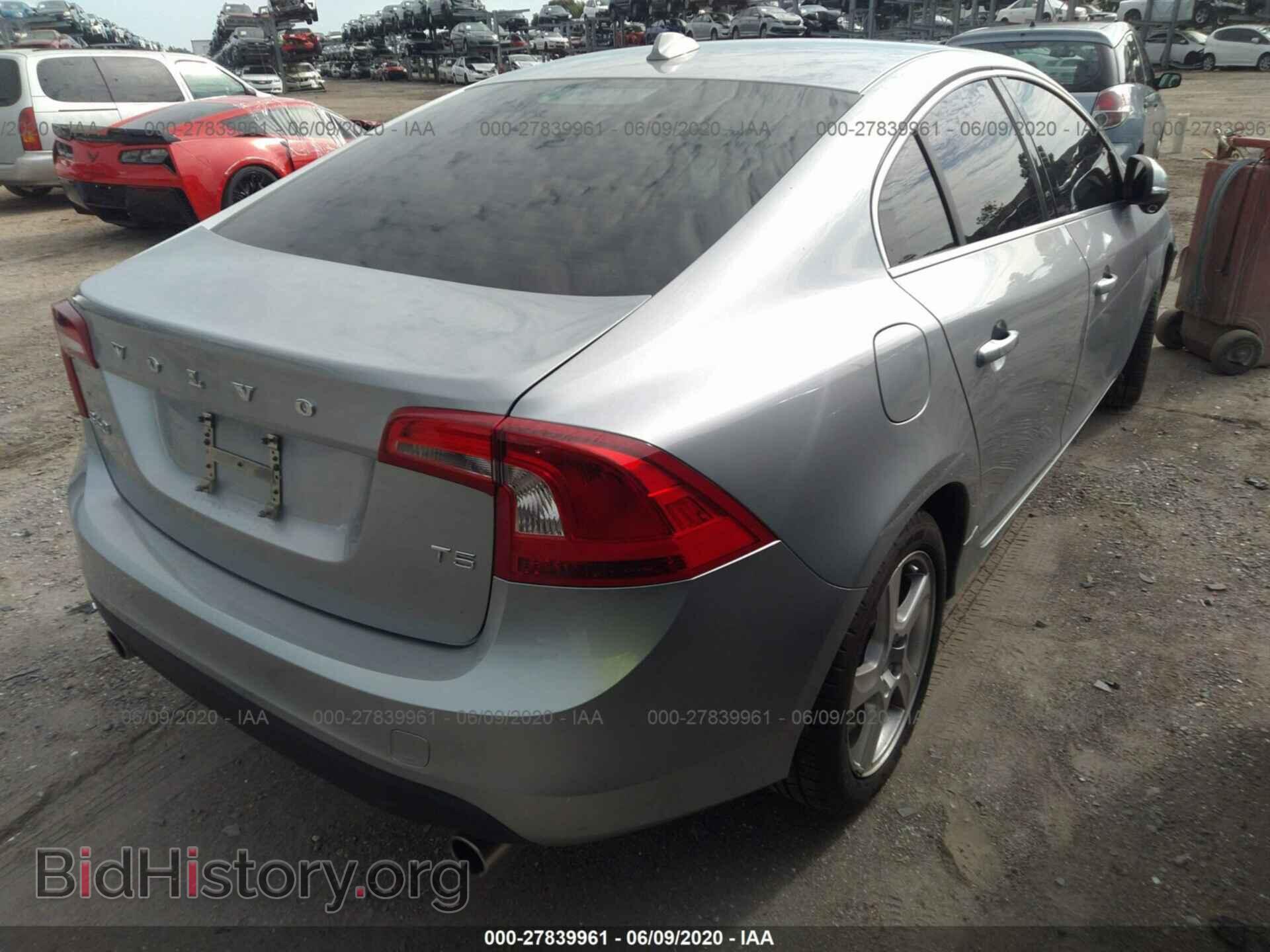 2013 VOLVO S60 - VIN: YV1612FS8D2181686 - Фото 4