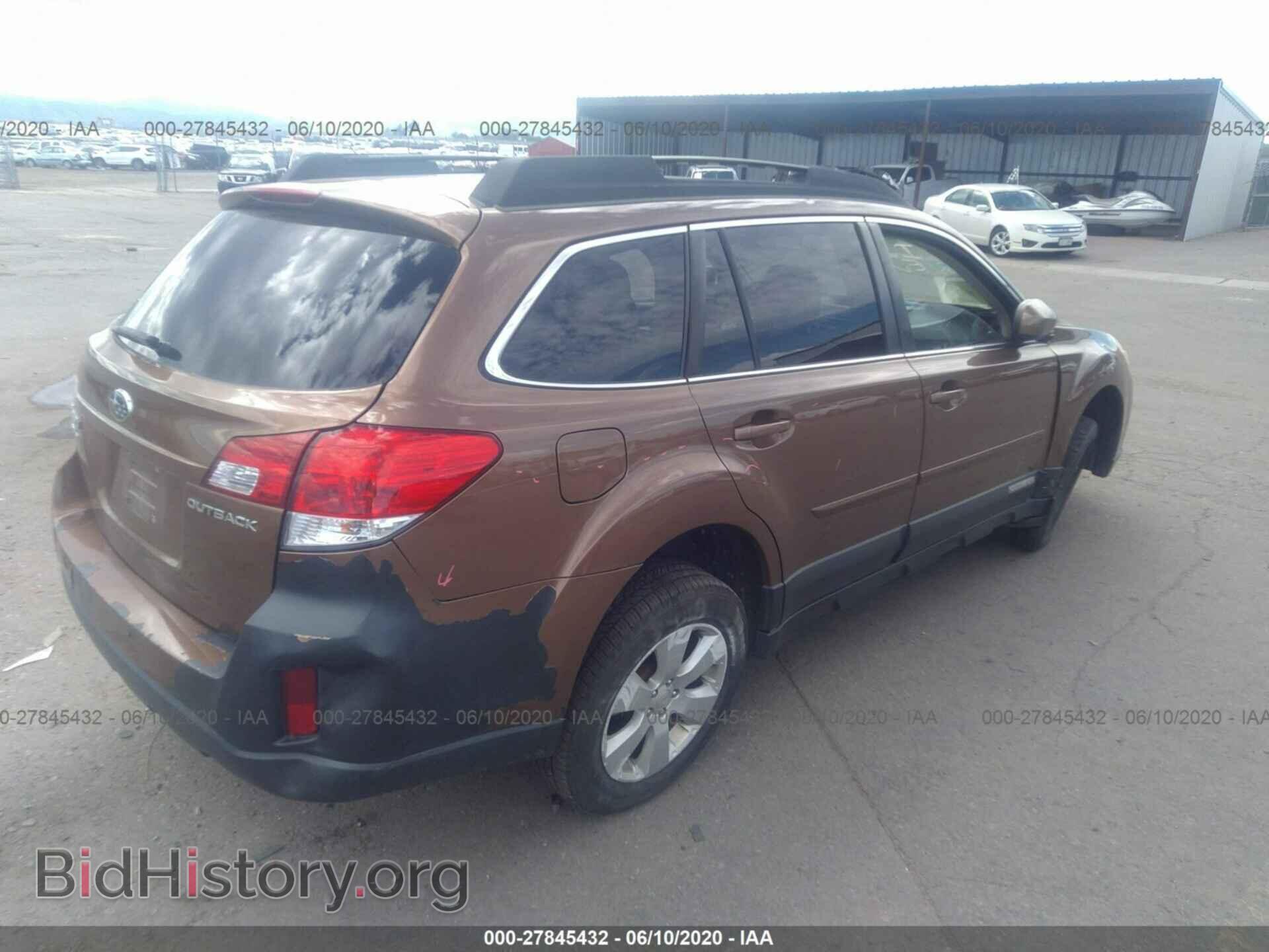 2011 SUBARU OUTBACK - VIN: 4S4BRCCC8B3387951 - Photo 4