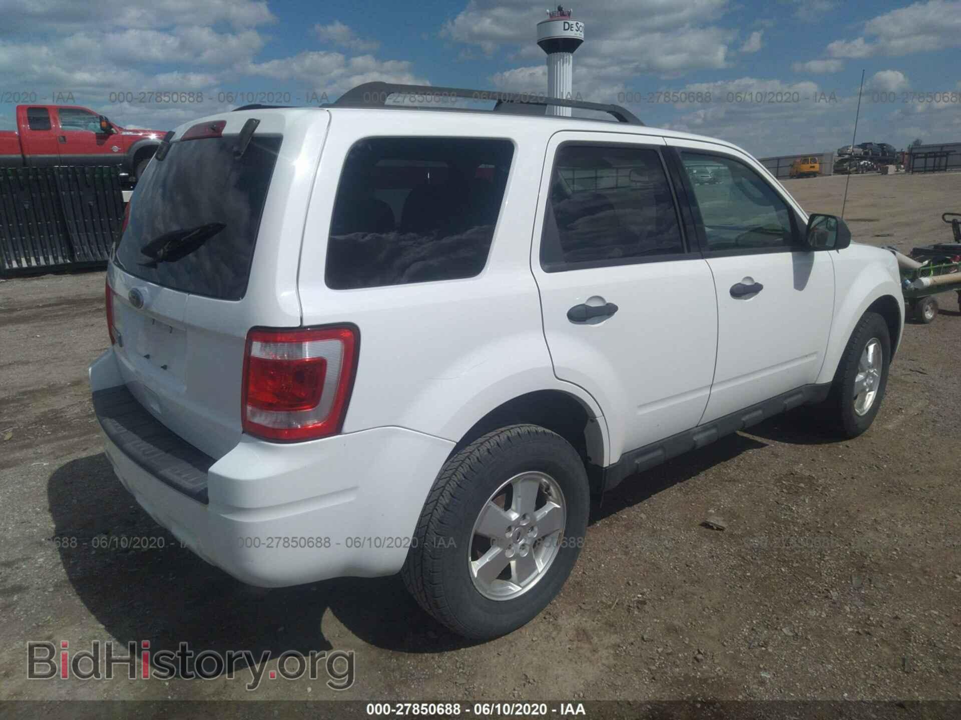2011 FORD ESCAPE - VIN: 1FMCU0D79BKC06168 - Фото 4