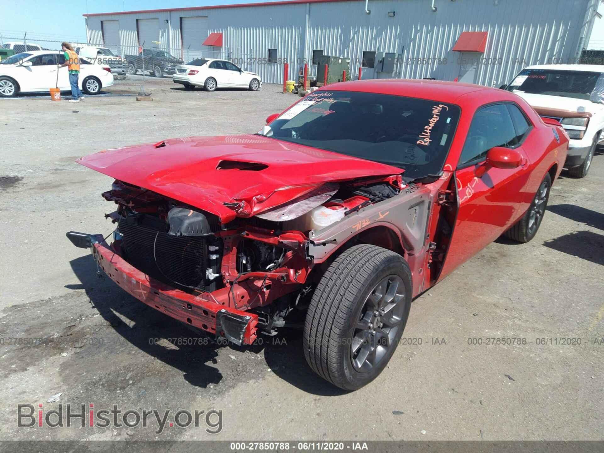 2018 DODGE CHALLENGER - VIN: 2C3CDZGG4JH257012 - Photo 2