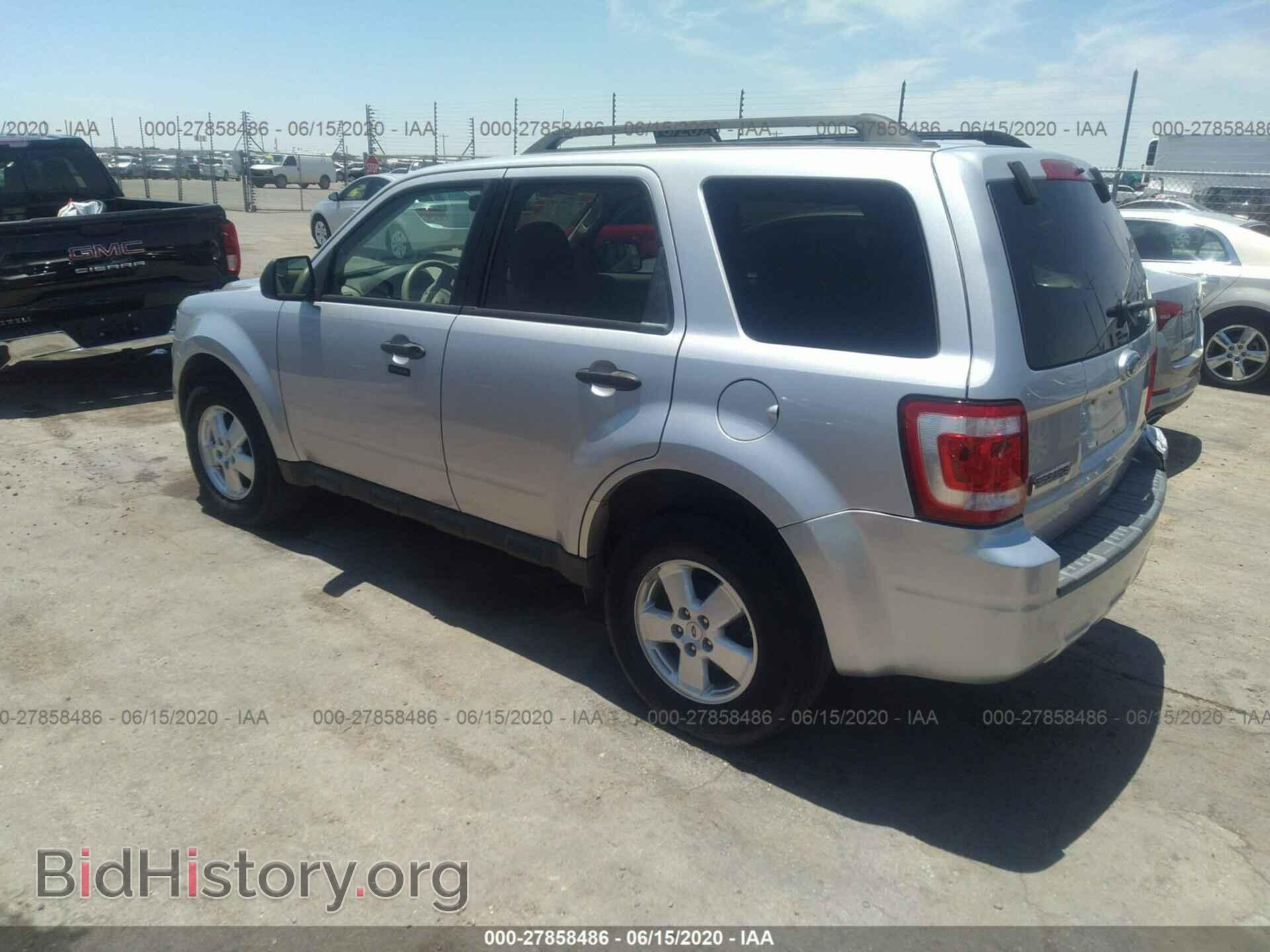 2011 FORD ESCAPE - VIN: 1FMCU0D78BKA55579 - Фото 3
