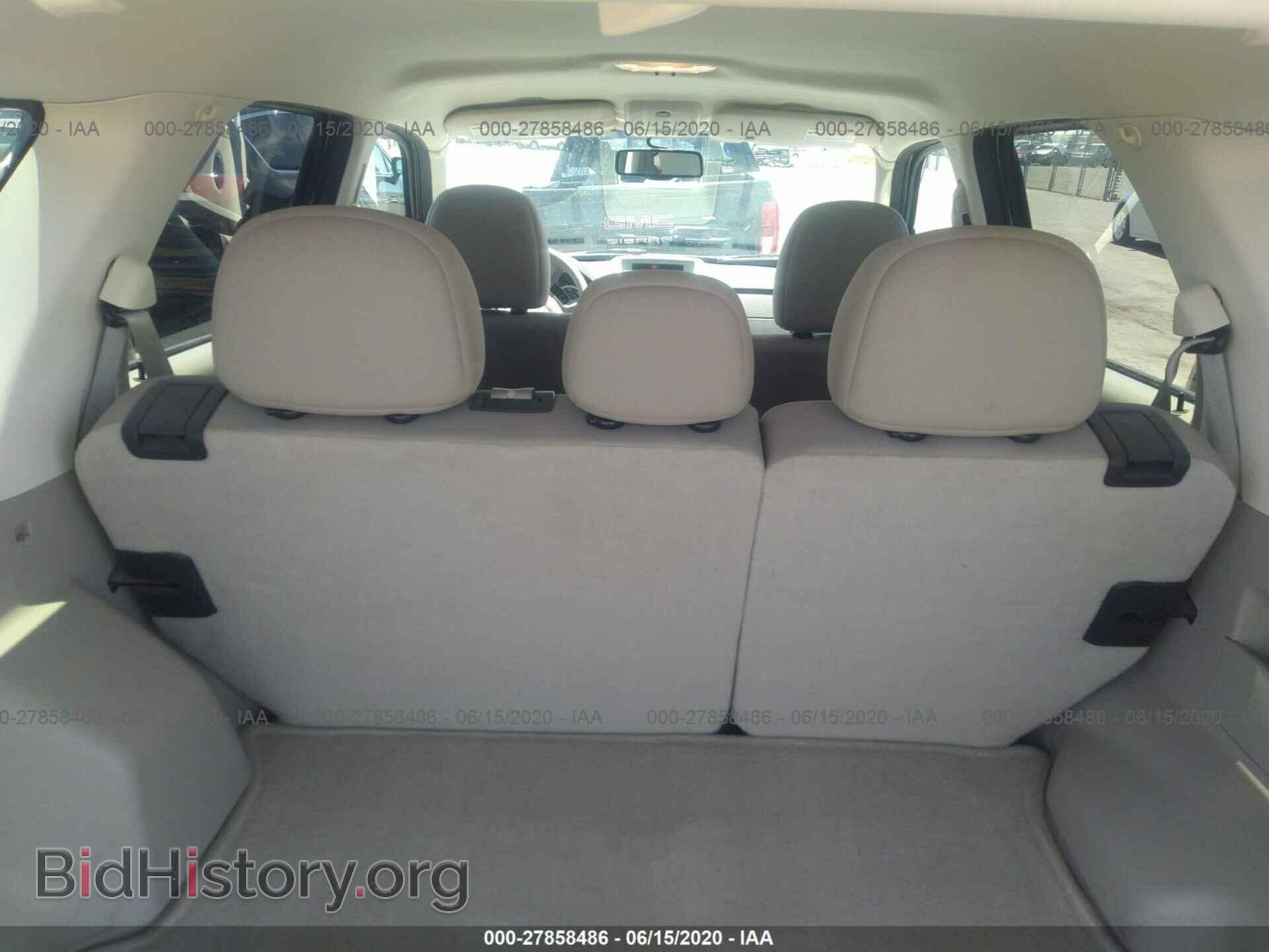 2011 FORD ESCAPE - VIN: 1FMCU0D78BKA55579 - Фото 8