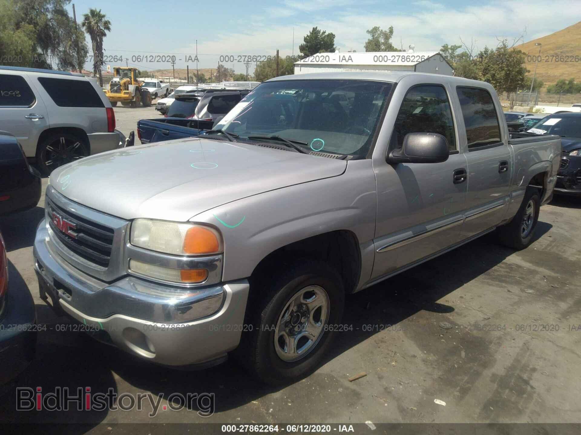2005 GMC NEW SIERRA - VIN: 2GTEC13T051388092 - Фото 2