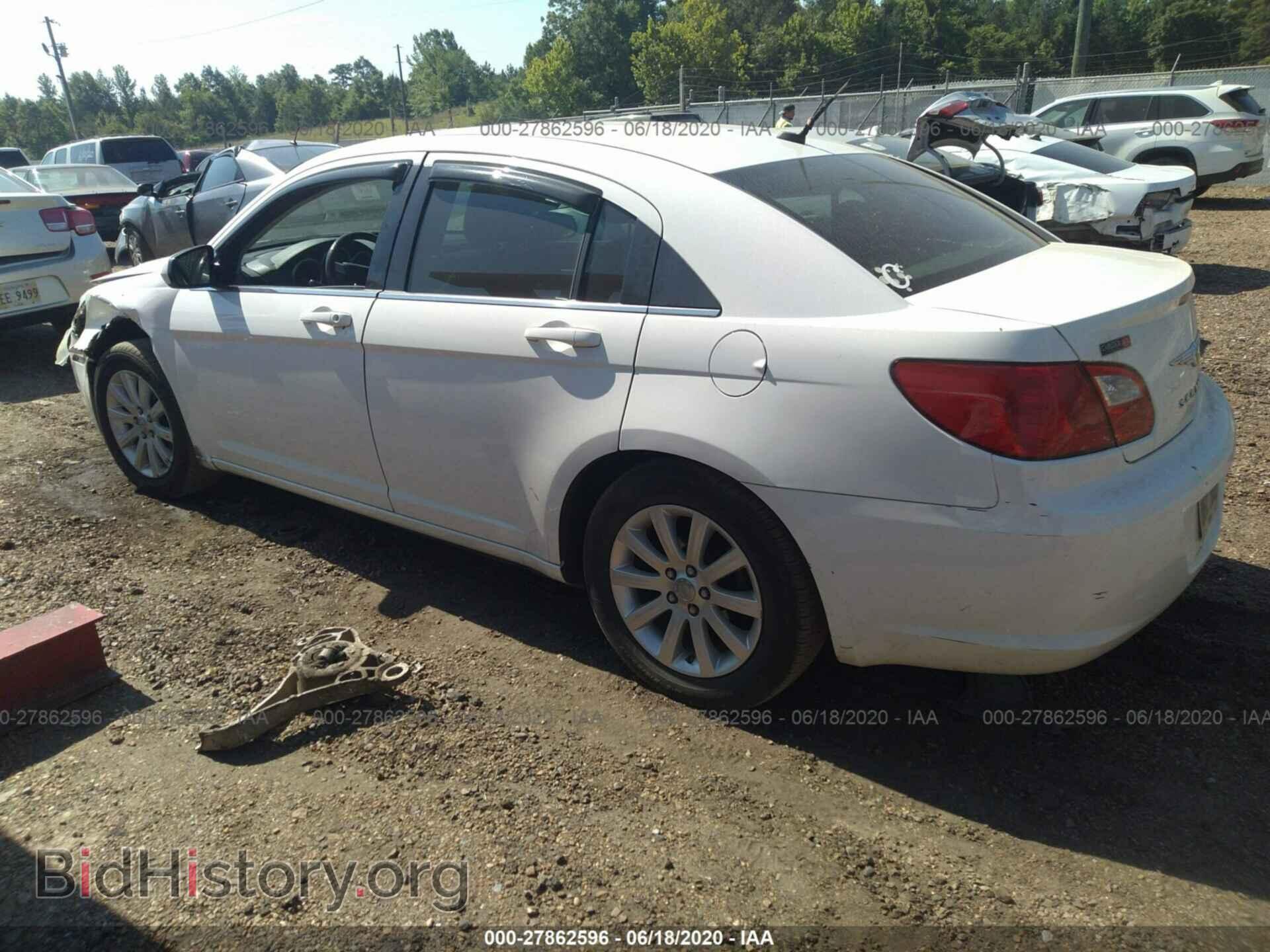 2010 CHRYSLER SEBRING - VIN: 1C3CC5FB1AN224011 - Фото 3