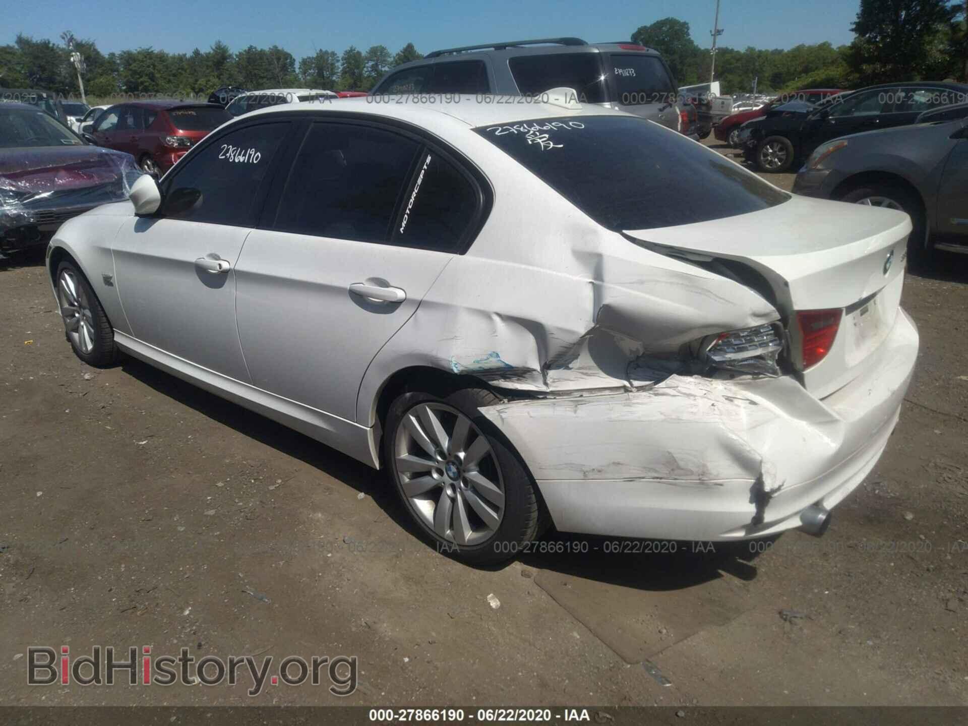 2009 BMW 335 - VIN: WBAPL33569A406559 - Photo 3