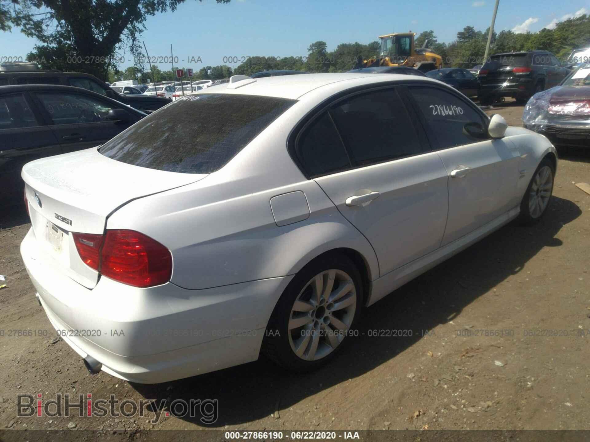 2009 BMW 335 - VIN: WBAPL33569A406559 - Photo 4