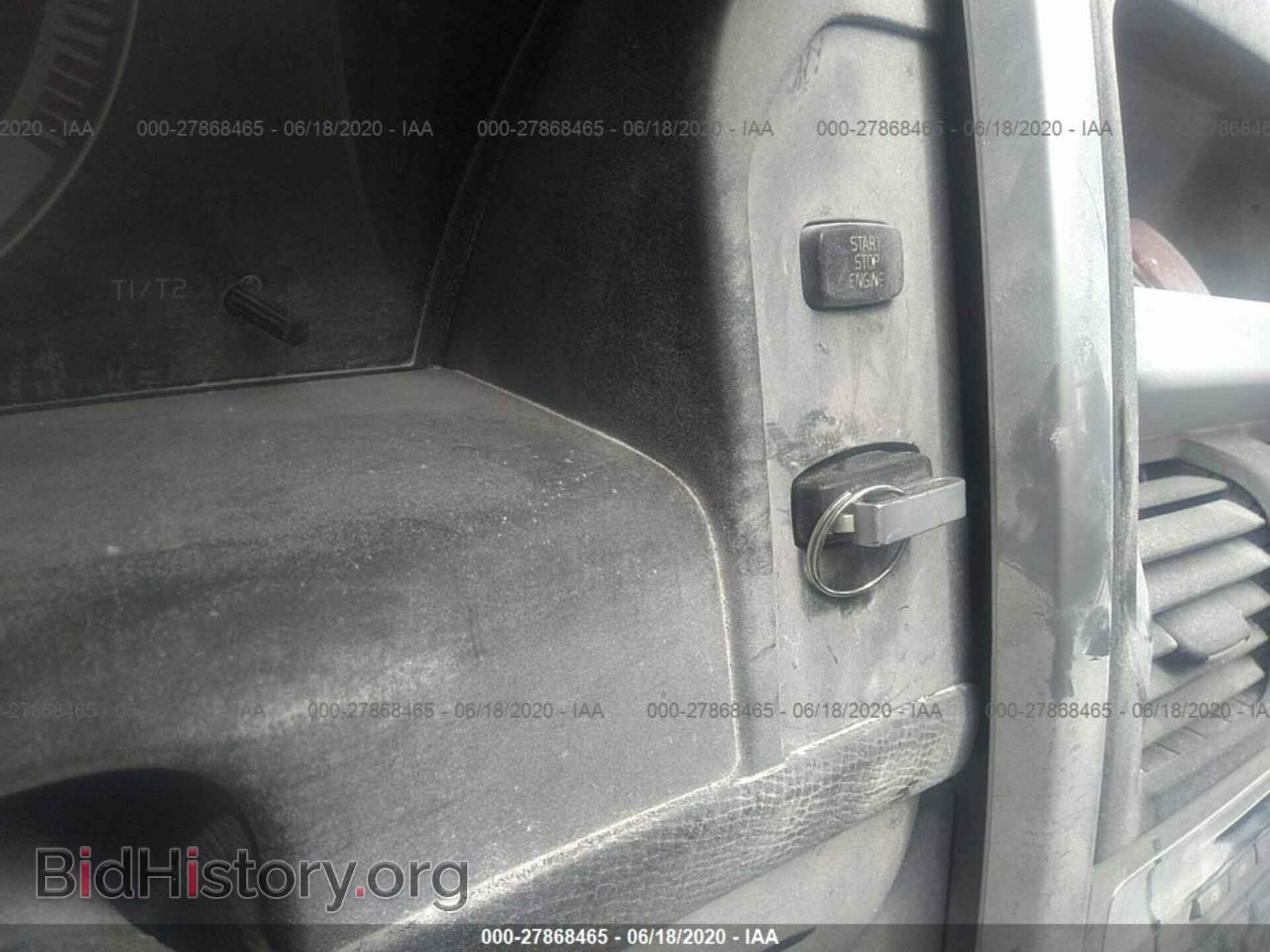 2011 VOLVO XC60 - VIN: YV4902DZ0B2149122 - Фото 11