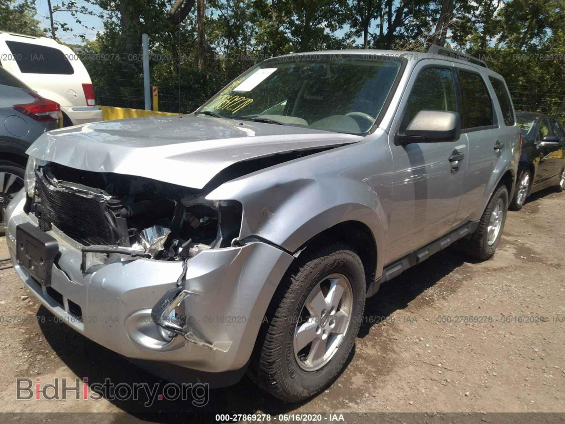 2011 FORD ESCAPE - VIN: 1FMCU0D72BKA66741 - Фото 2