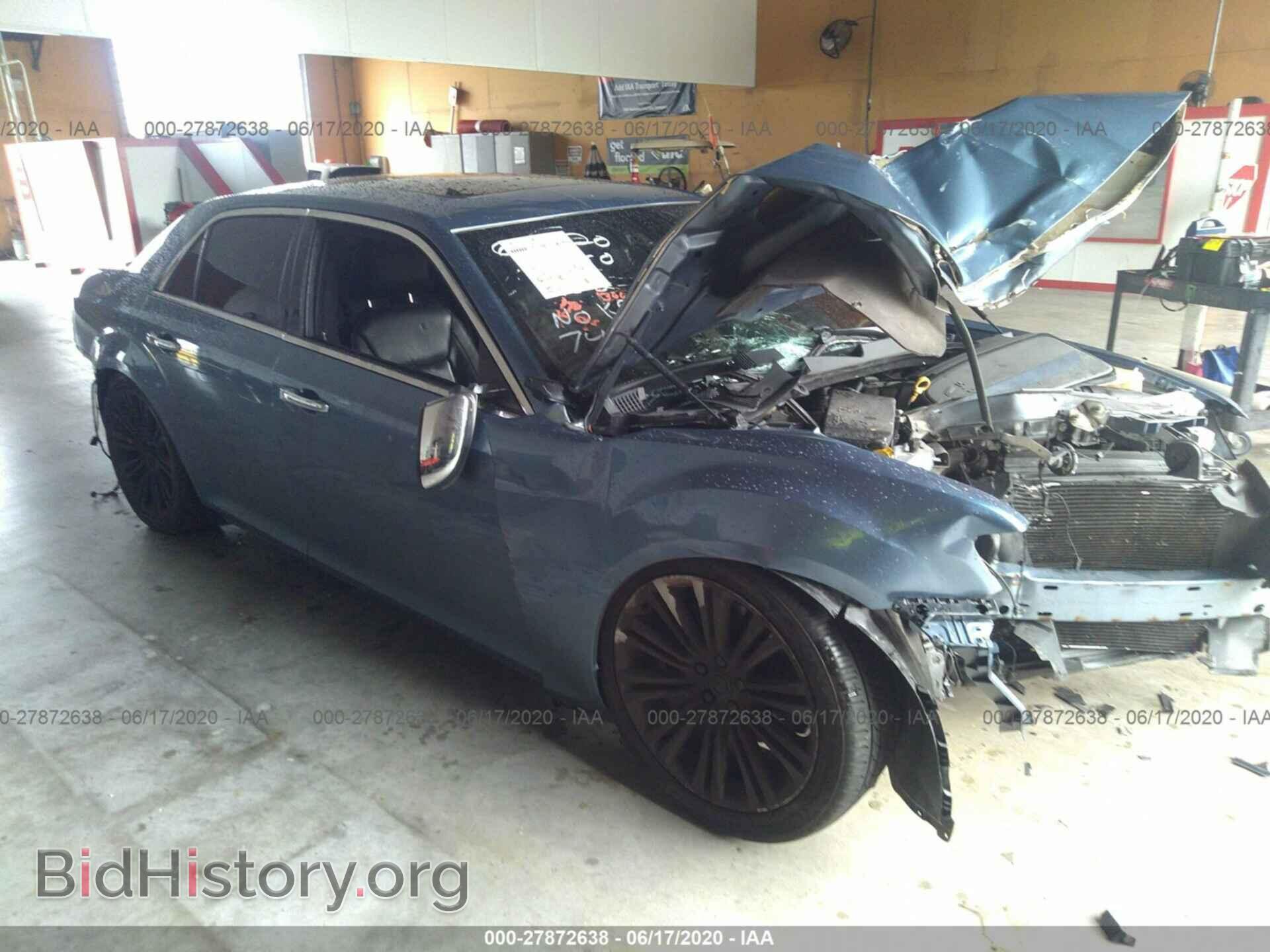 Photo 2C3CA6CT3BH547401 - CHRYSLER 300 2011