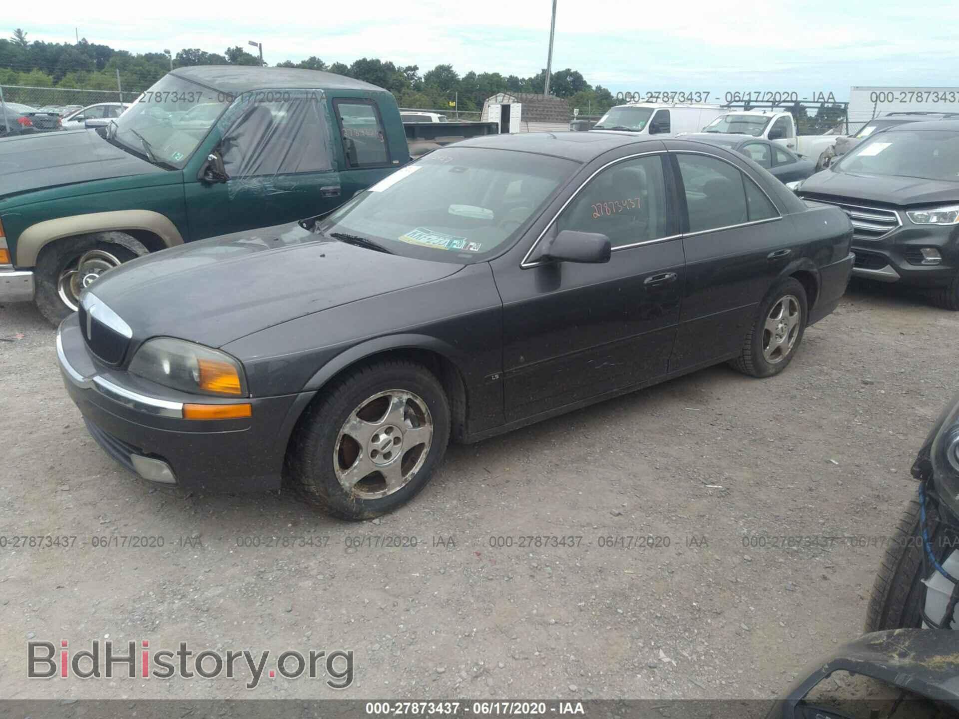 2000 LINCOLN LS - VIN: 1LNHM87A3YY839430 - Photo 2