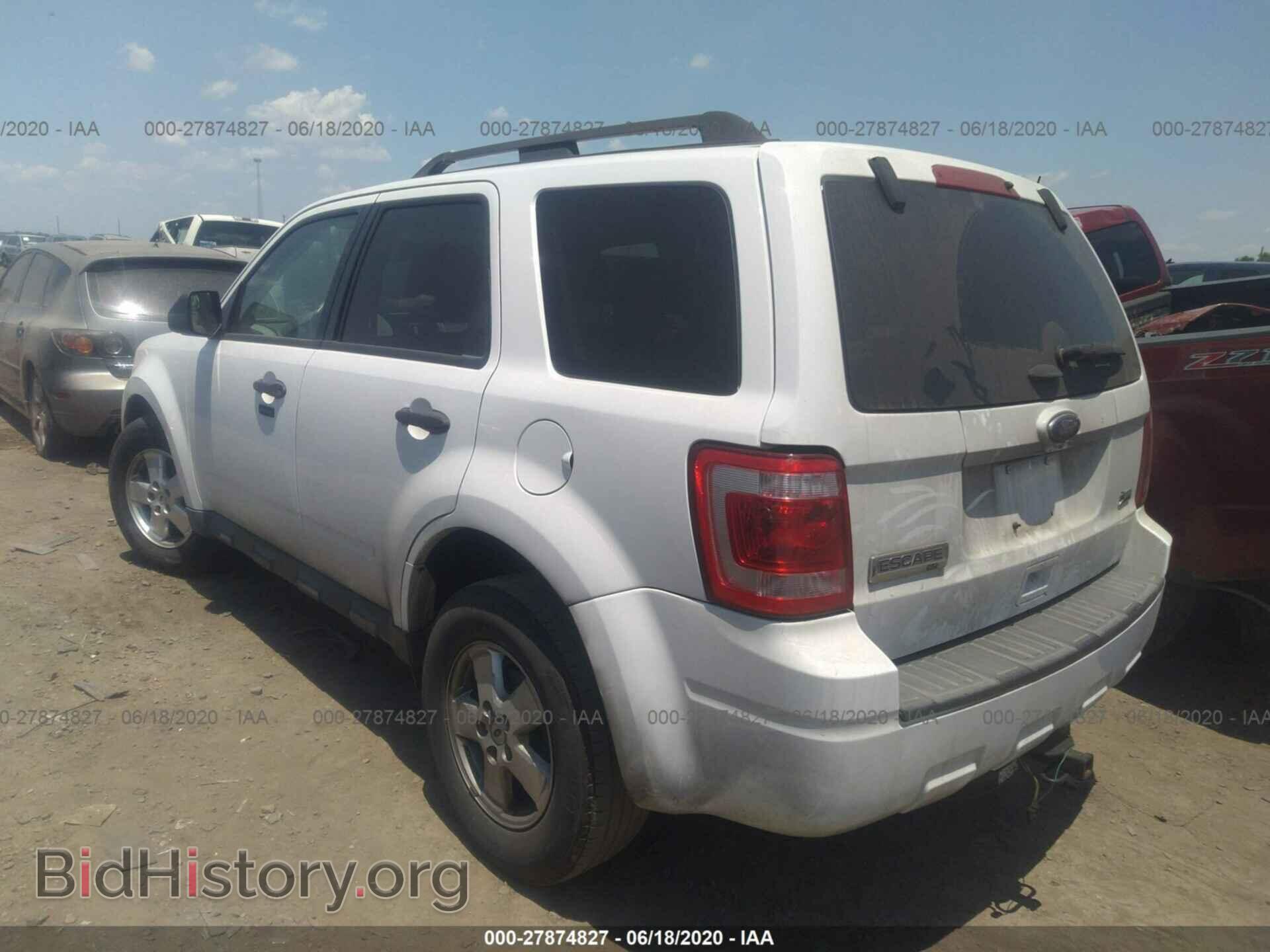 2011 FORD ESCAPE - VIN: 1FMCU0DG0BKB27245 - Photo 3