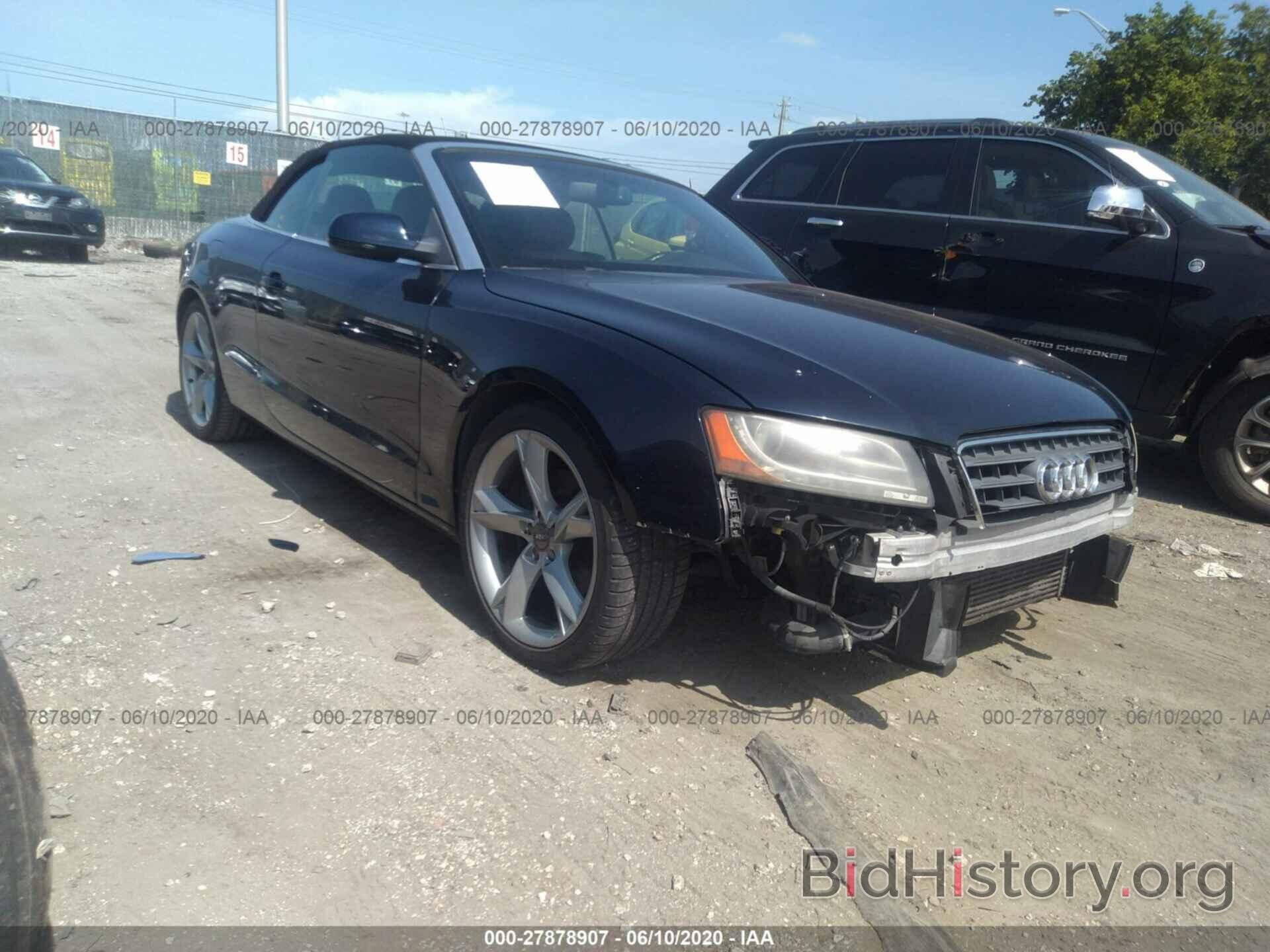 Photo WAUJFAFH5BN016025 - AUDI A5 2011