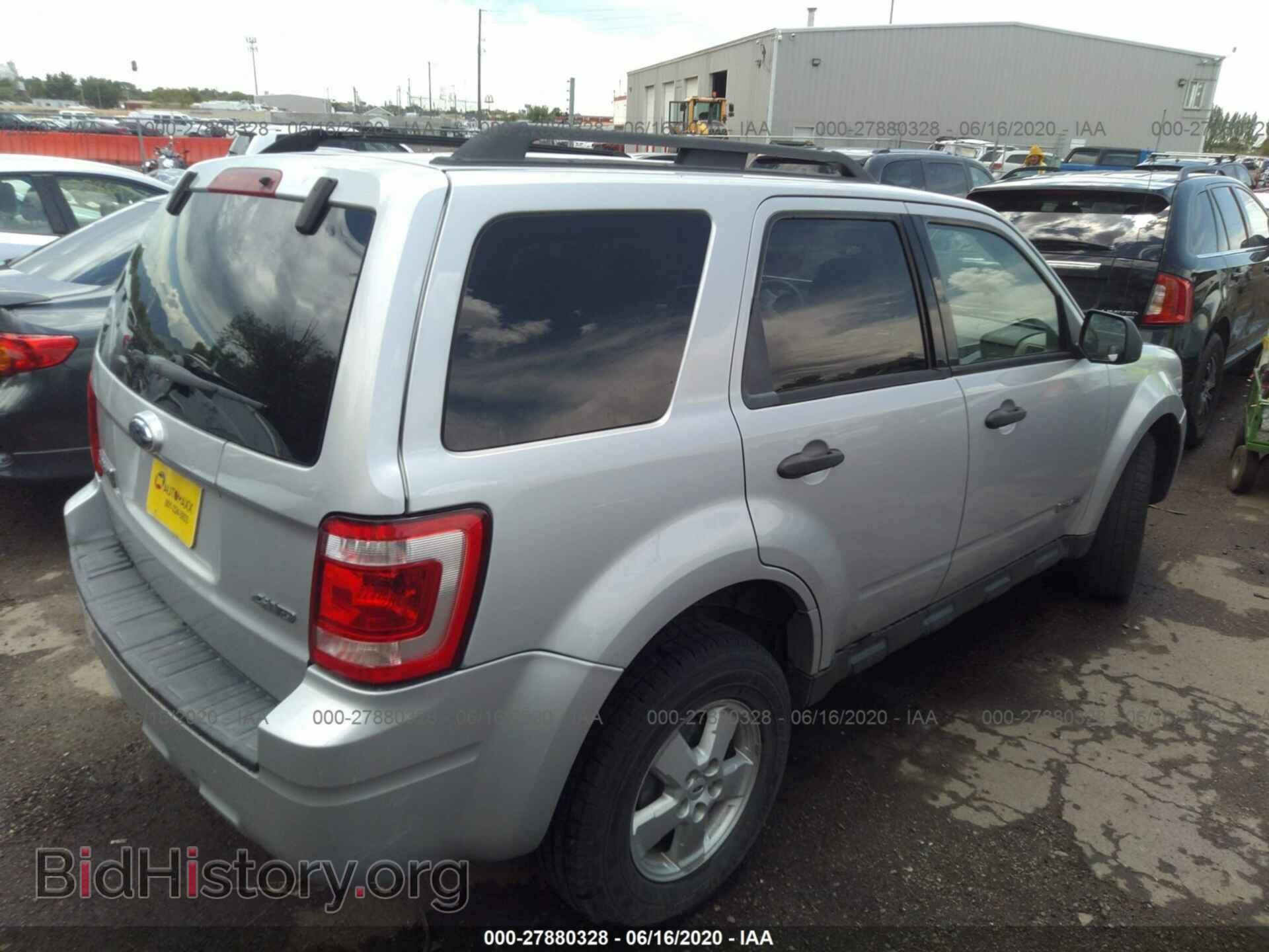 2008 FORD ESCAPE - VIN: 1FMCU93178KD05792 - Фото 4