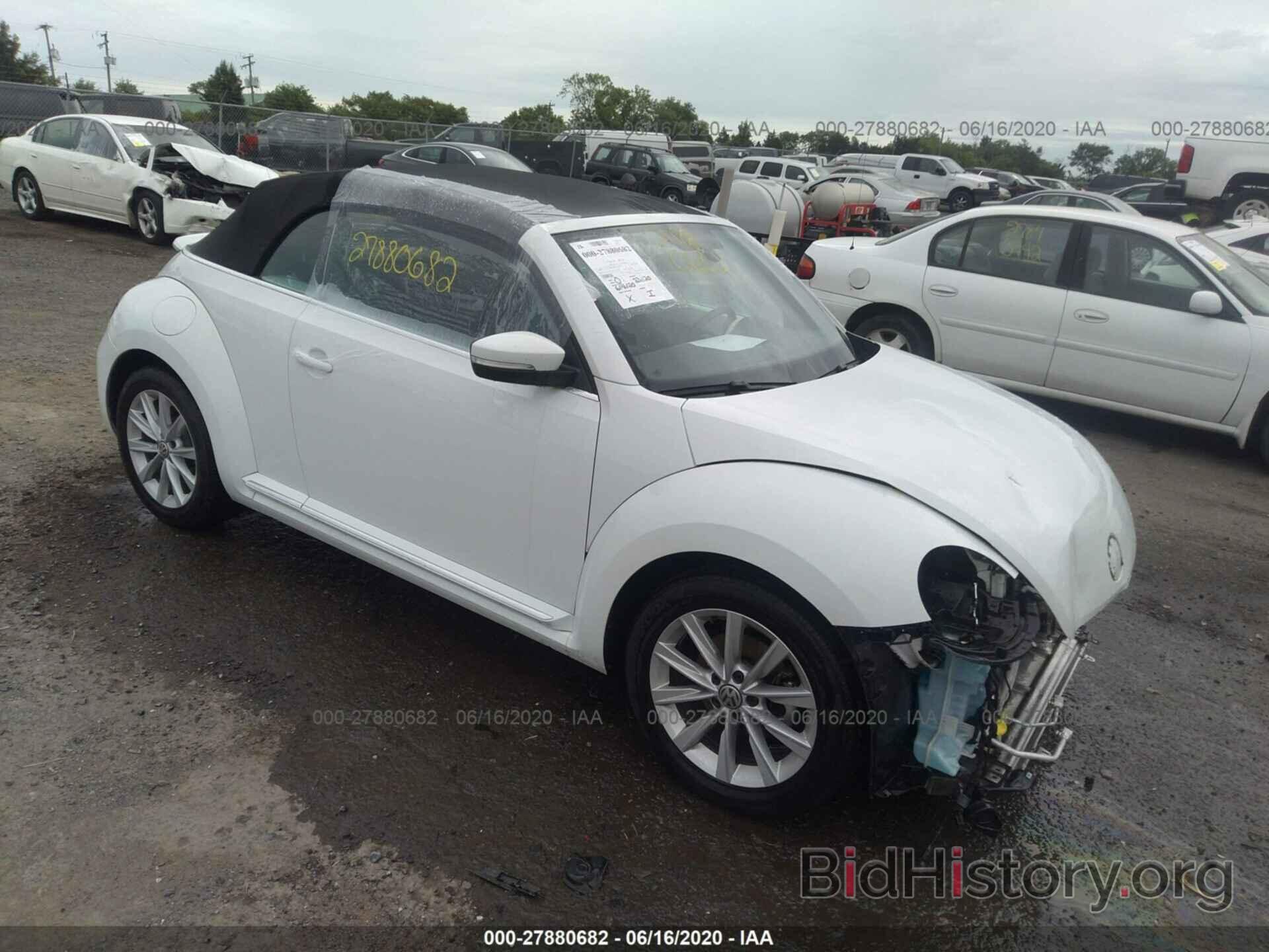 Photo 3VW5DAAT2KM502868 - VOLKSWAGEN BEETLE CONVERTIBLE 2019