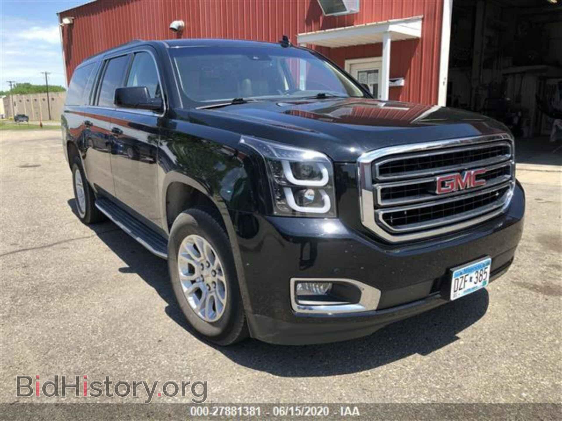 Фотография  - GMC YUKON XL 2015