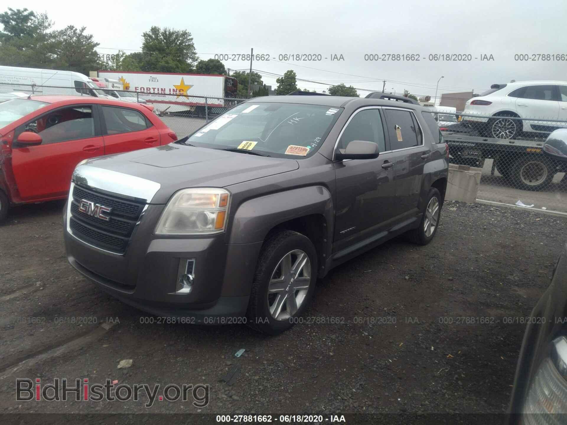 2011 GMC TERRAIN - VIN: 2CTALSEC9B6221413 - Photo 2