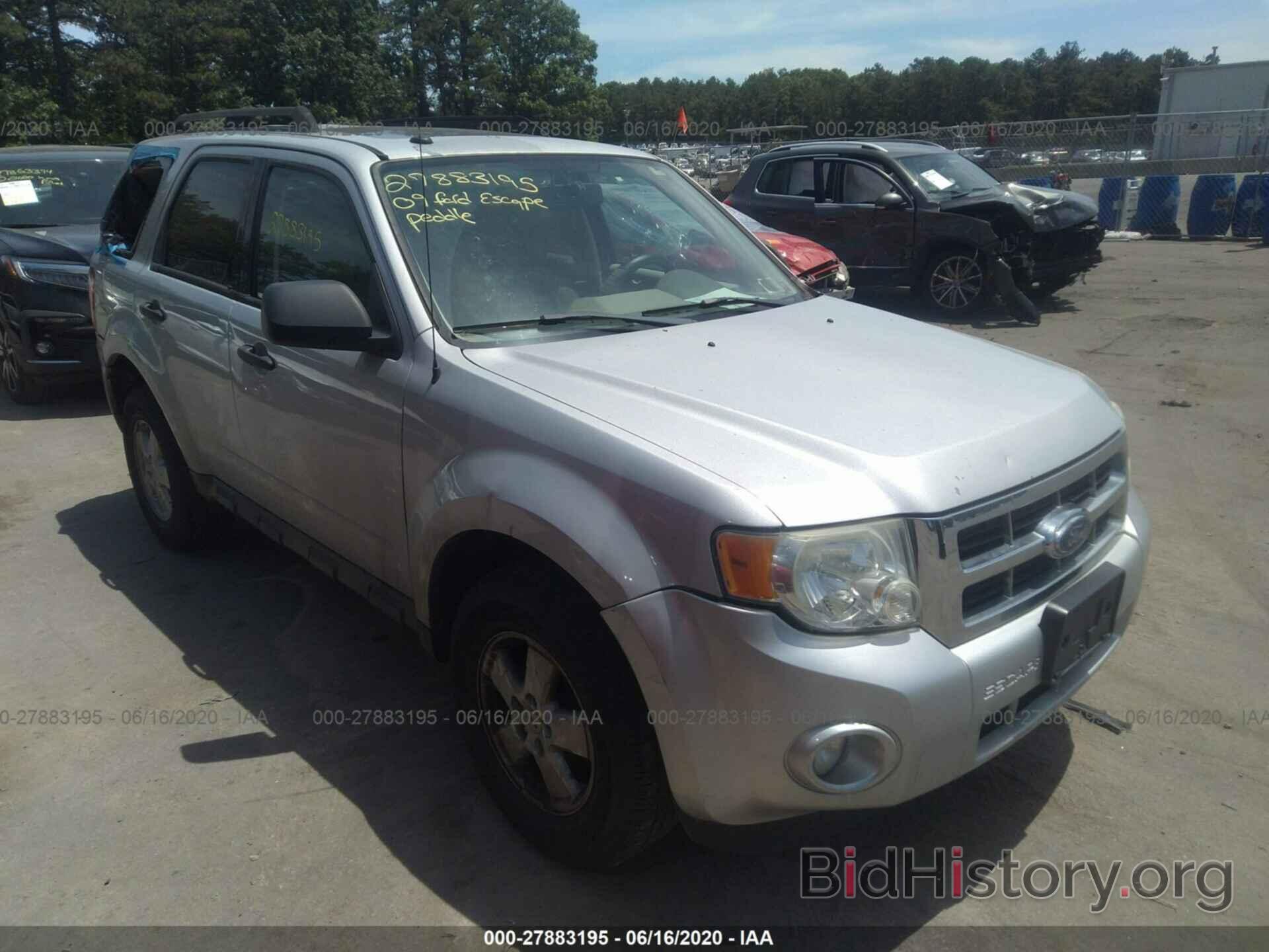 Photo 1FMCU93729KB47514 - FORD ESCAPE 2009