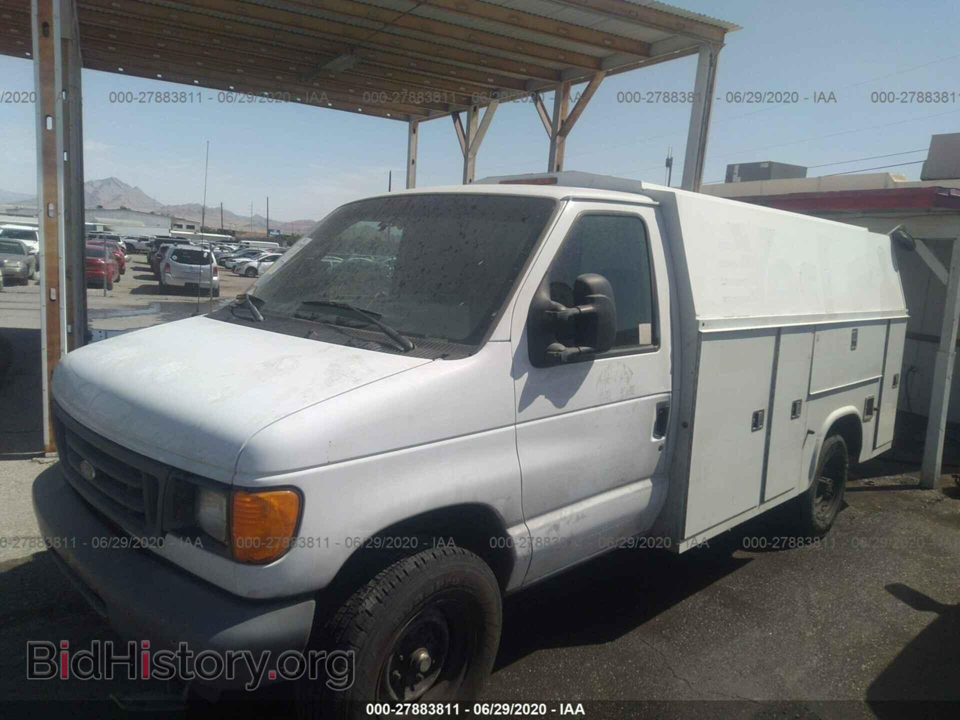 2007 FORD ECONOLINE - VIN: 1FDSE35L07DA73303 - Фото 2
