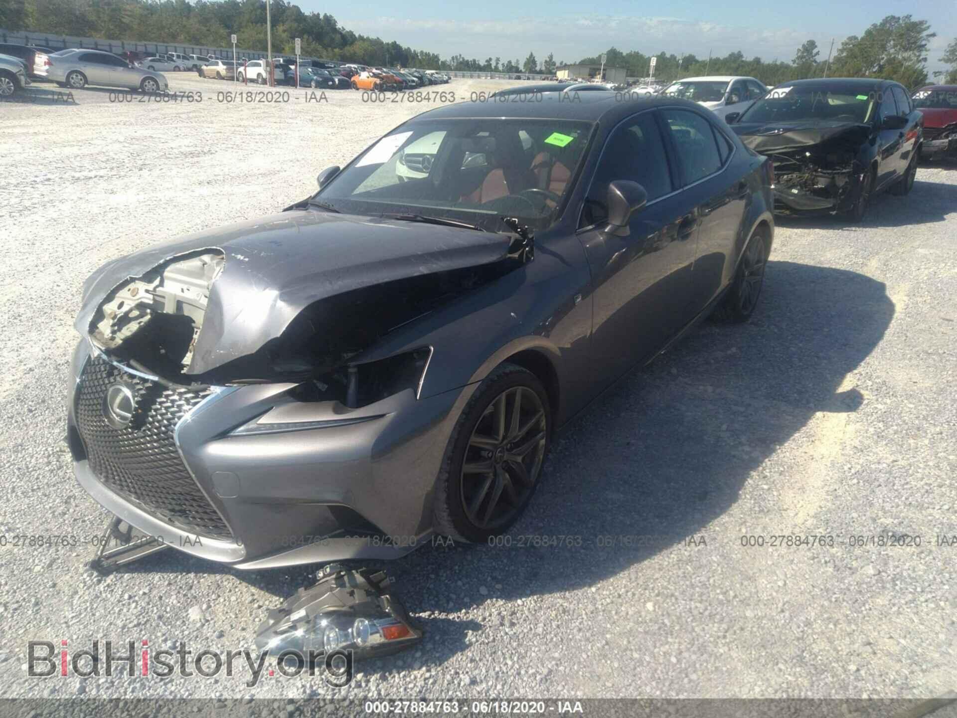 2016 LEXUS IS 200T - VIN: JTHBA1D22G5006742 - Фото 2