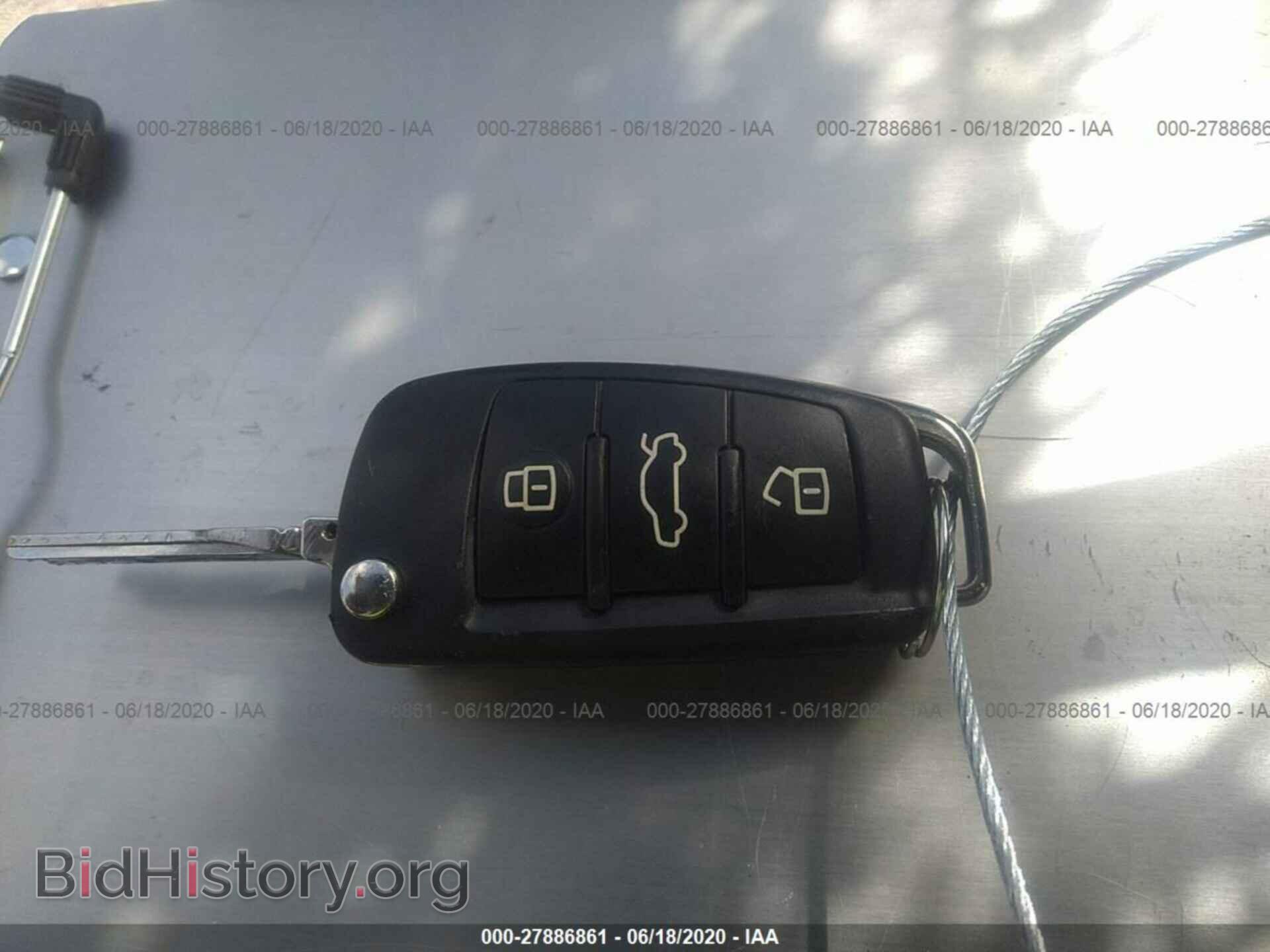 2012 AUDI TT - VIN: TRUBFAFK5C1005172 - Photo 11