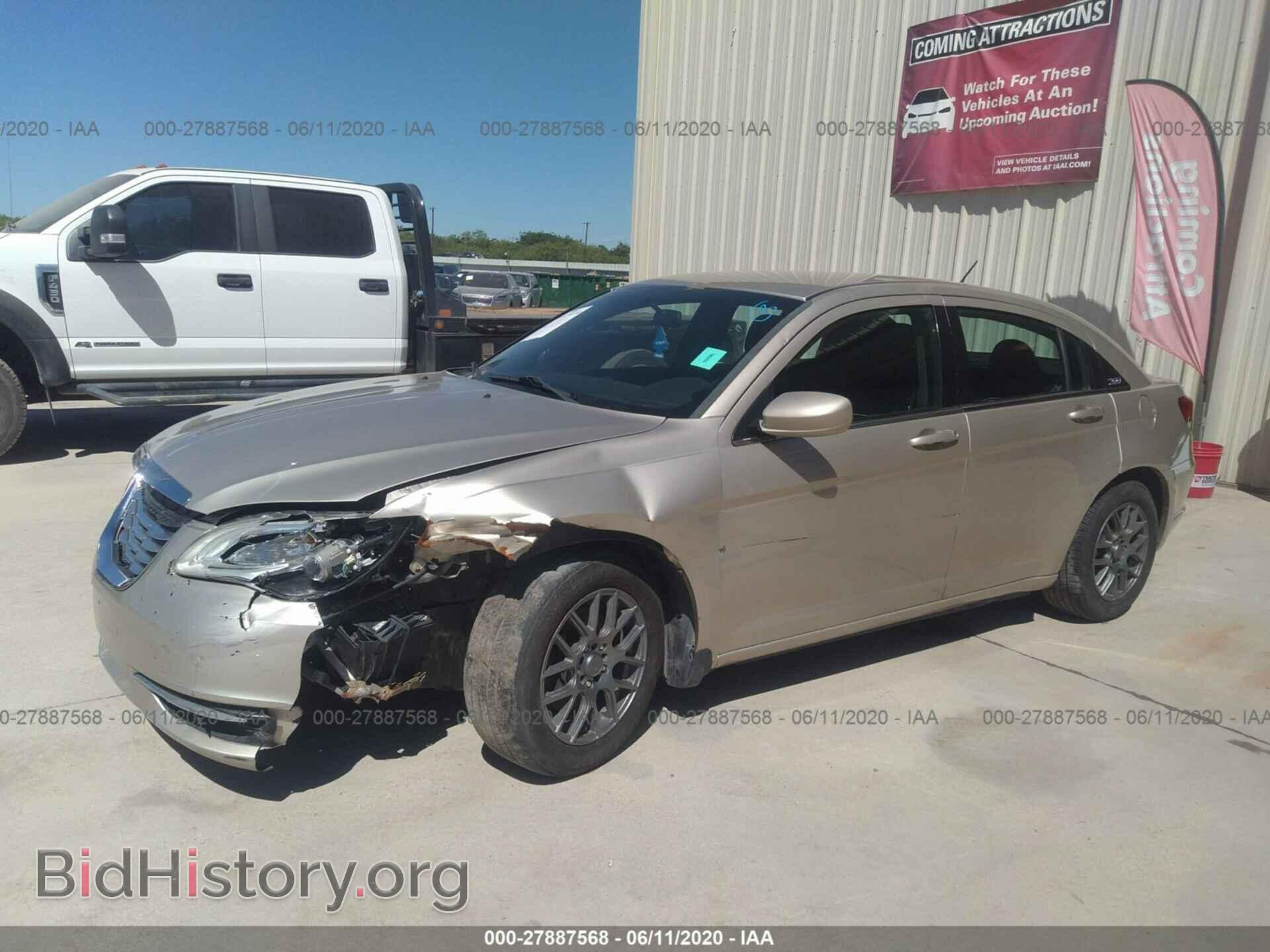 2014 CHRYSLER 200 - VIN: 1C3CCBAB4EN123380 - Фото 2