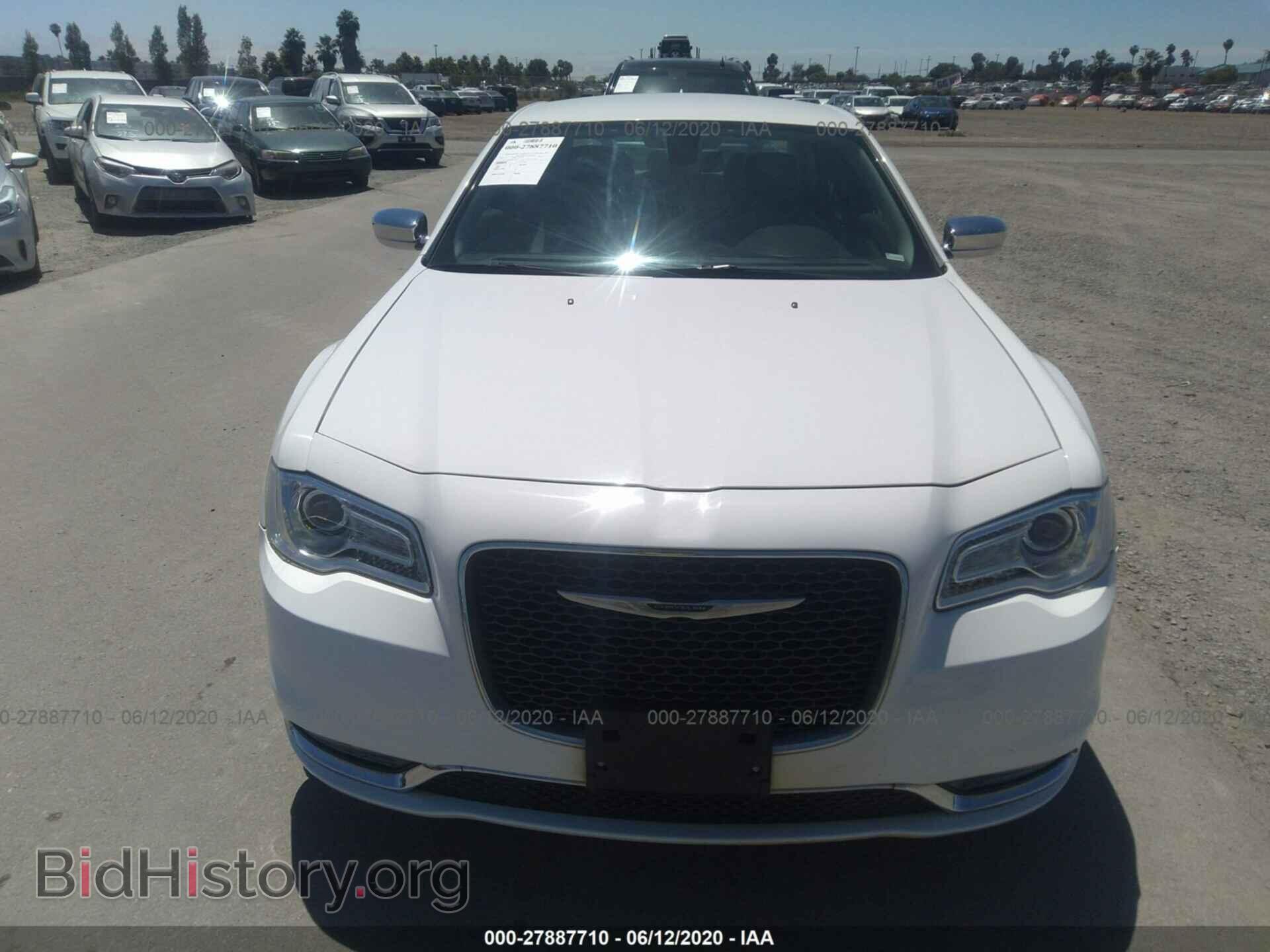 2019 CHRYSLER 300 - VIN: 2C3CCAEG5KH536624 - Фото 6