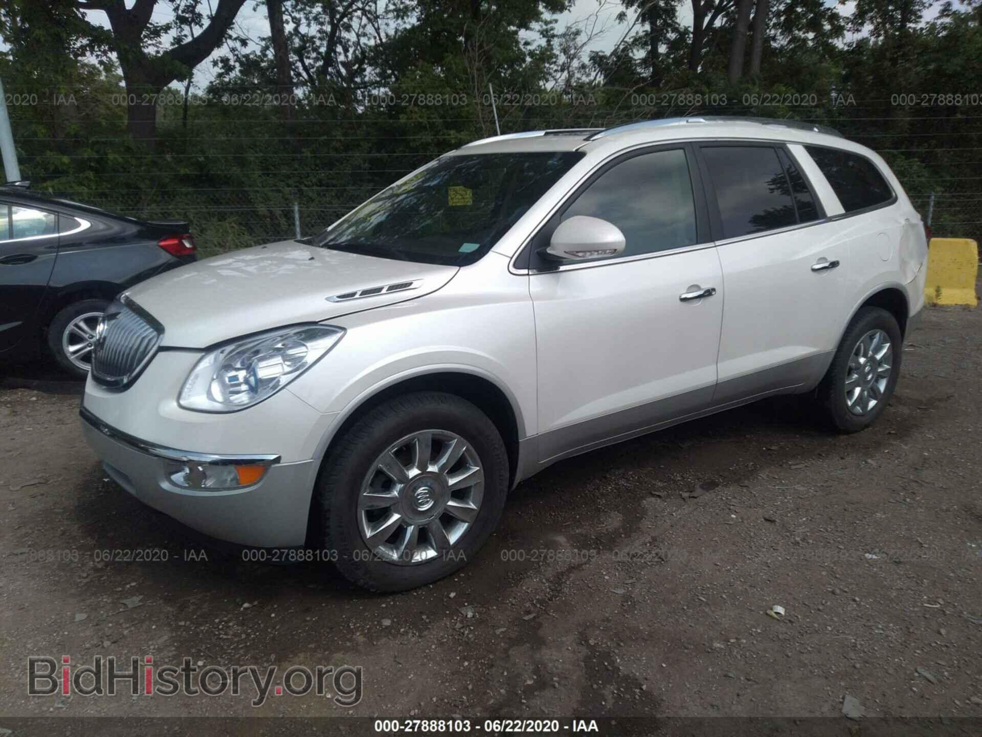 2012 BUICK ENCLAVE - VIN: 5GAKRCED0CJ281132 - Фото 2