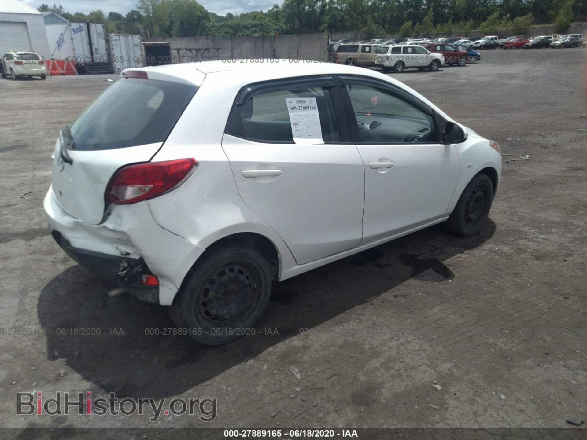 2014 MAZDA MAZDA2 - VIN: JM1DE1KY2E0181587 - Фото 4