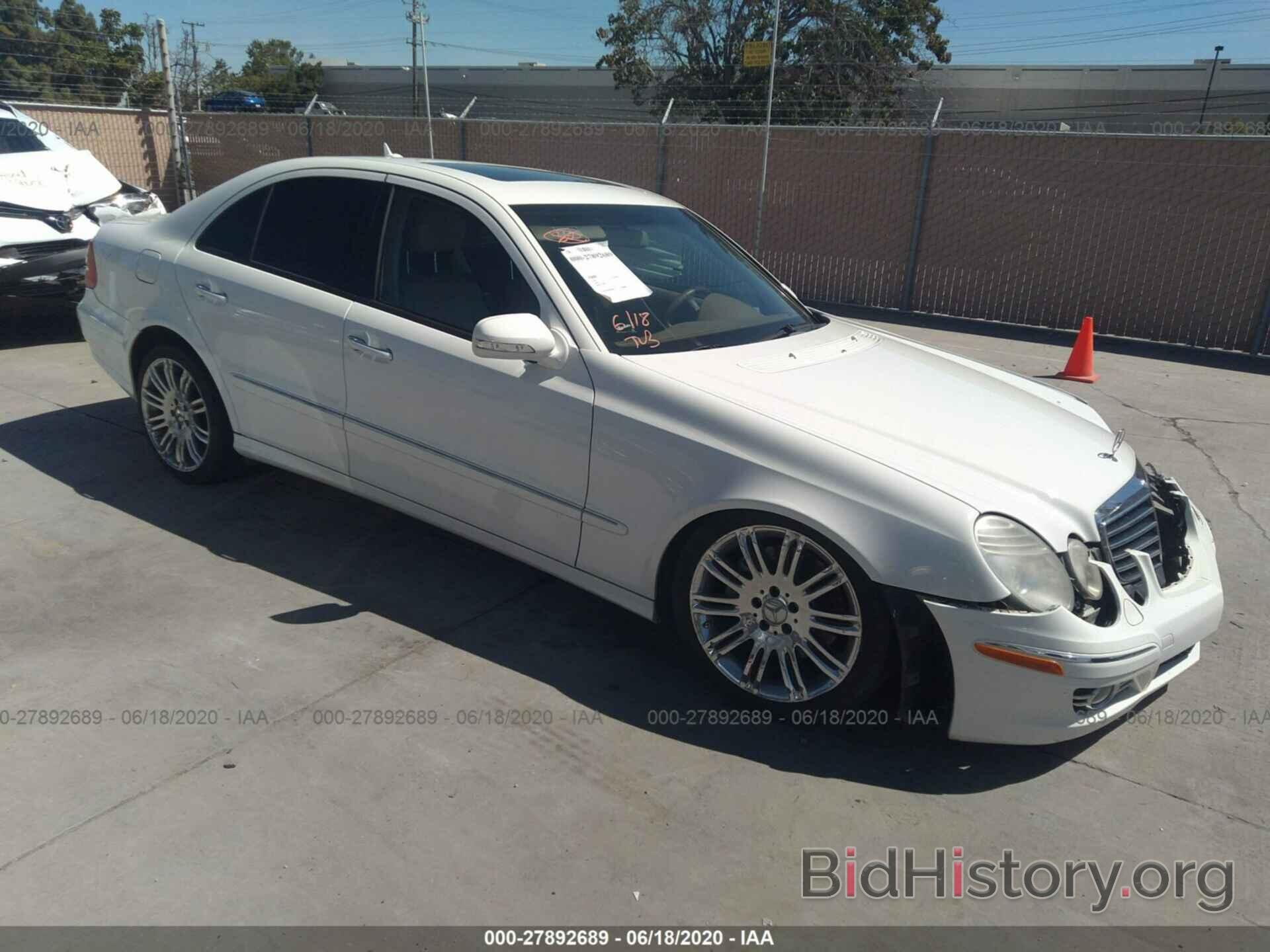 Photo WDBUF56X08B206029 - MERCEDES-BENZ E-CLASS 2008