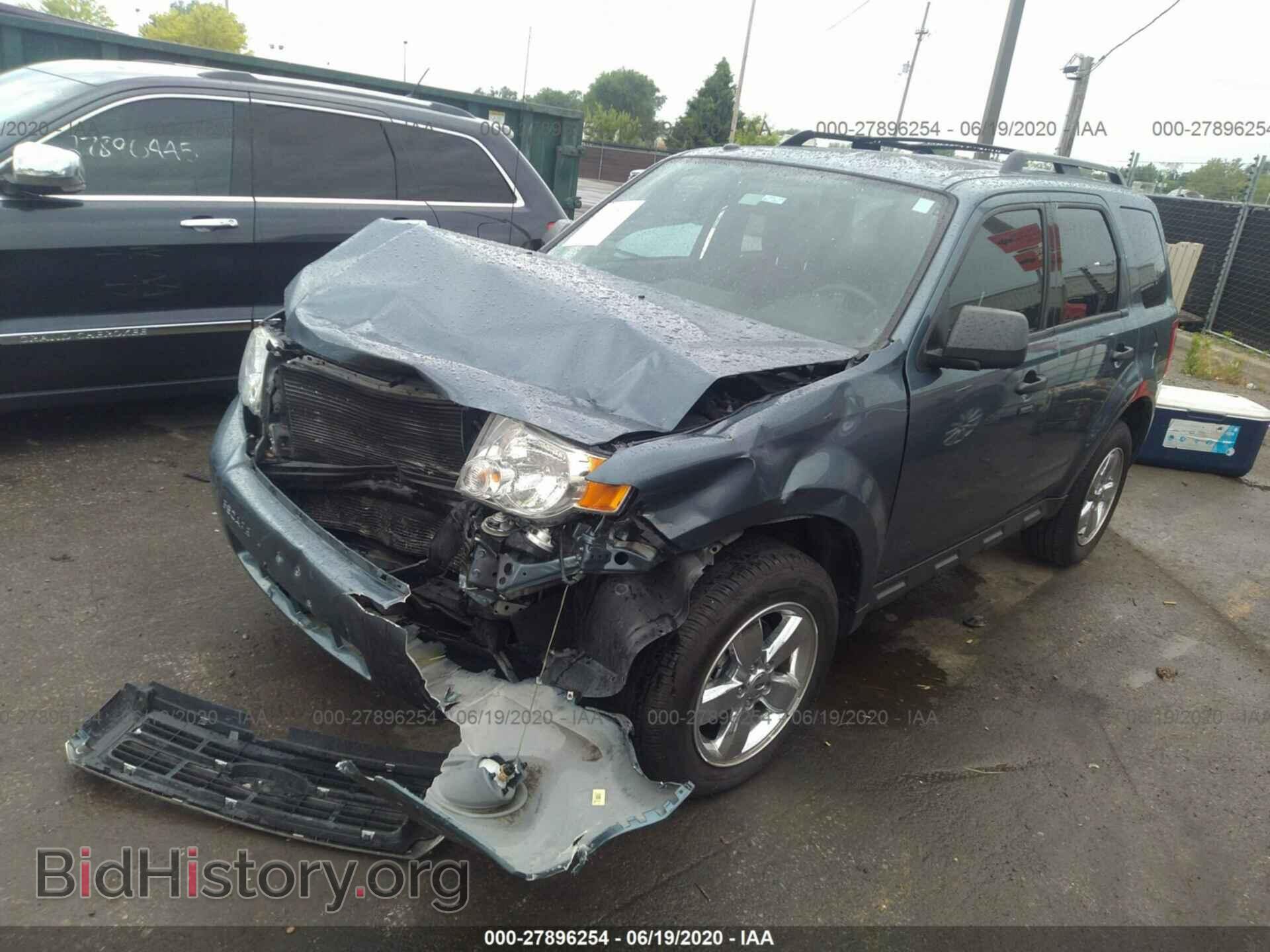 2011 FORD ESCAPE - VIN: 1FMCU9DG8BKC37657 - Фото 2