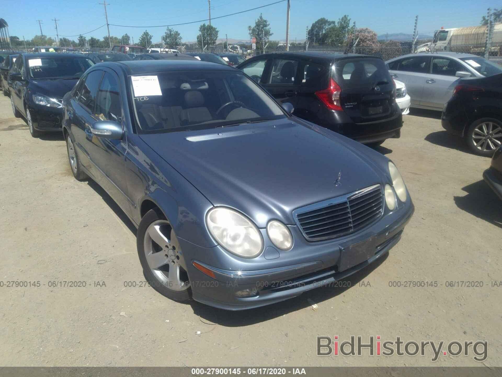 Photo WDBUF70J83A077276 - MERCEDES-BENZ E 2003